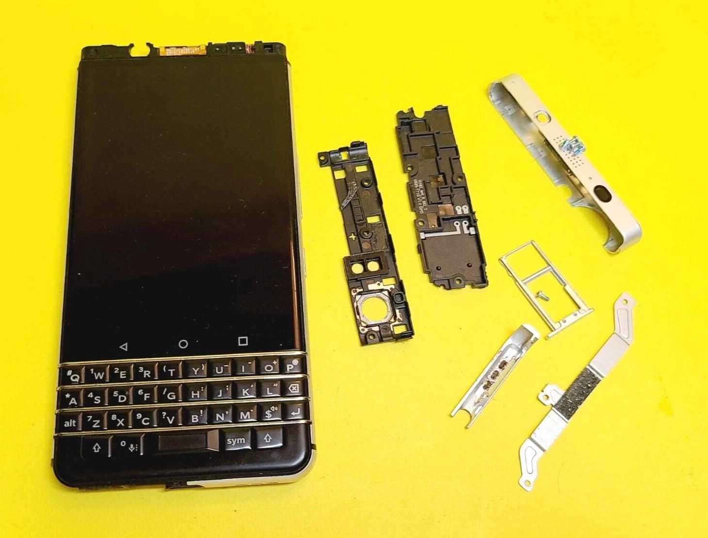 *DEFECTIVE* BLACKBERRY KEYONE 32GB UNLOCKED ANDROID CELL PHONE PARTS HSPA GSM