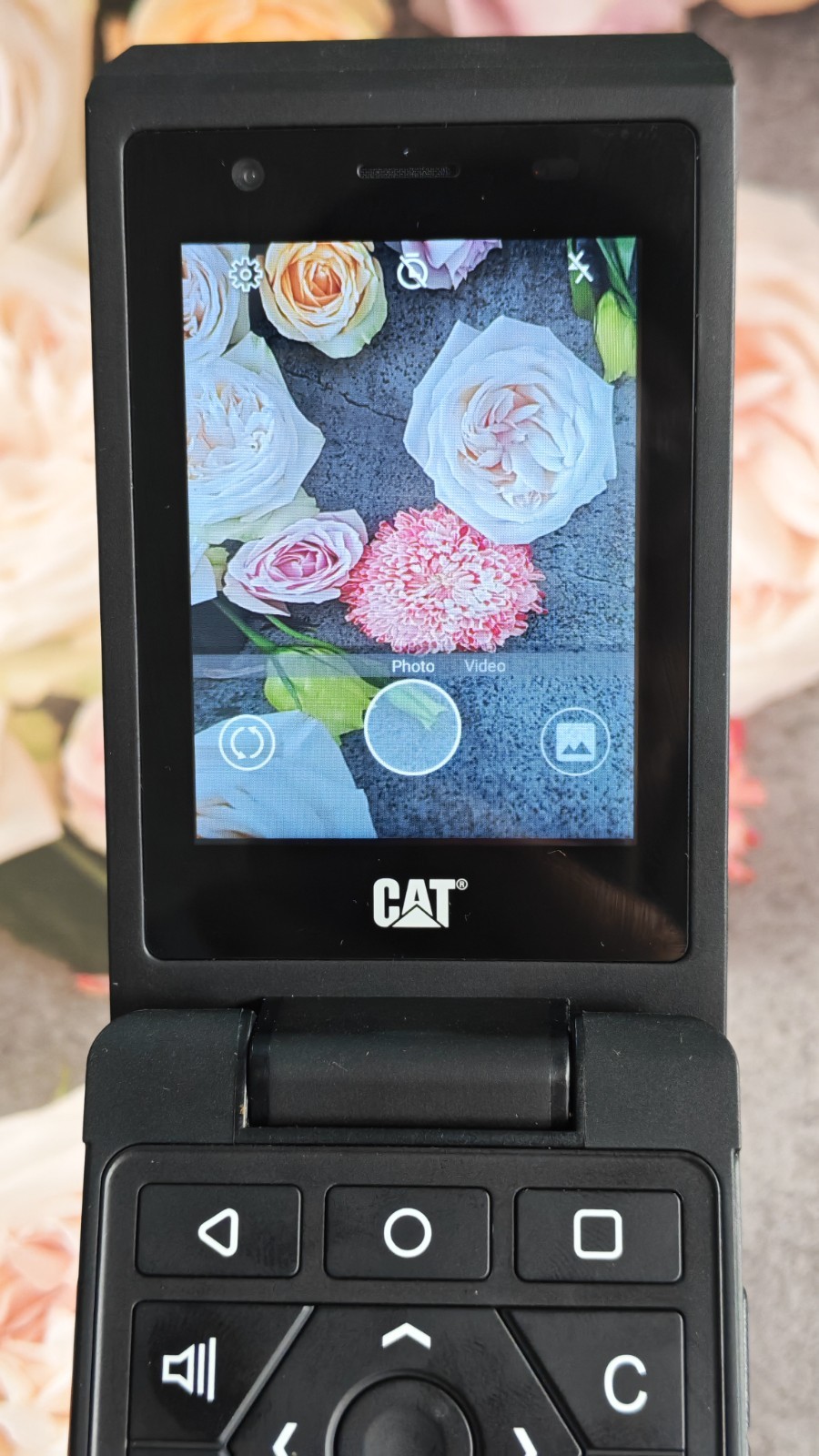 CAT S22 Flip Unlocked 2GB RAM 16GB 2.8″ Touchscreen Durable Android Smartphone