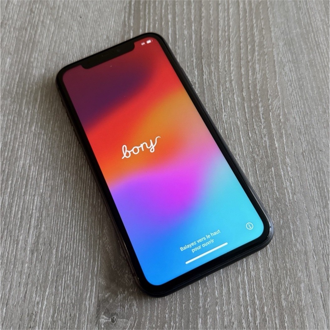 Apple iPhone 11 64GB Black 5.8in iOS 12MP Dual Camera A2111 Used