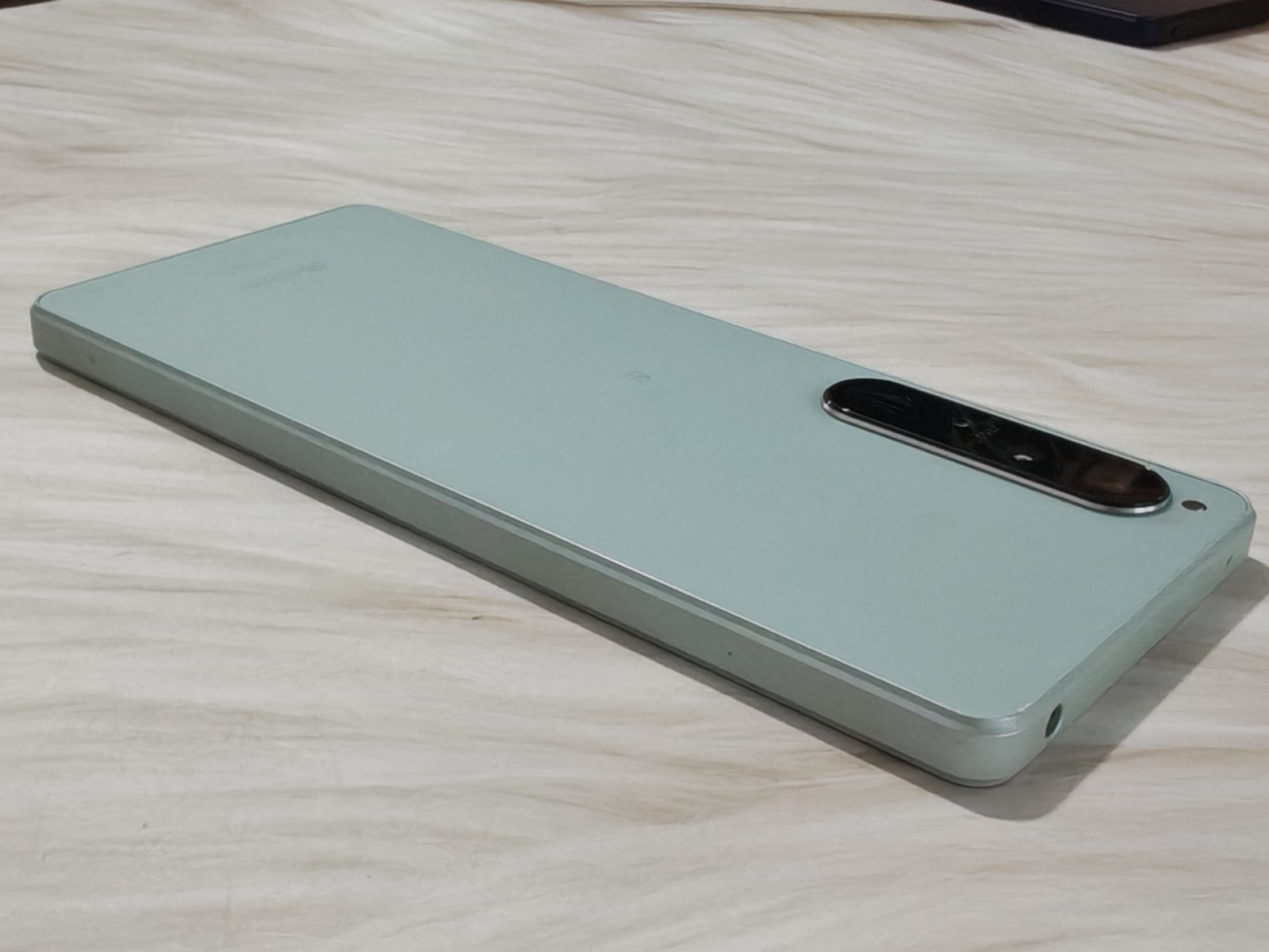 95% N ew Sony Xperia 1 IV 256GB 12GB RAM Japanese Version Random Color