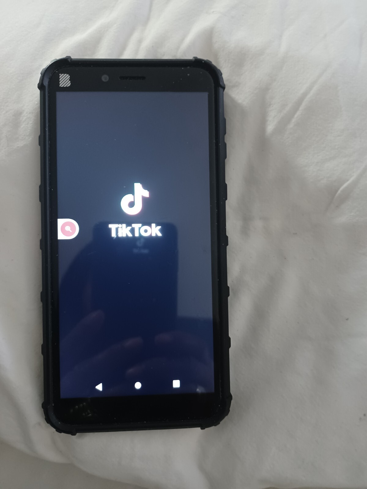 Tiktok app installed G90 – 64 GB – Black (Unlocked)