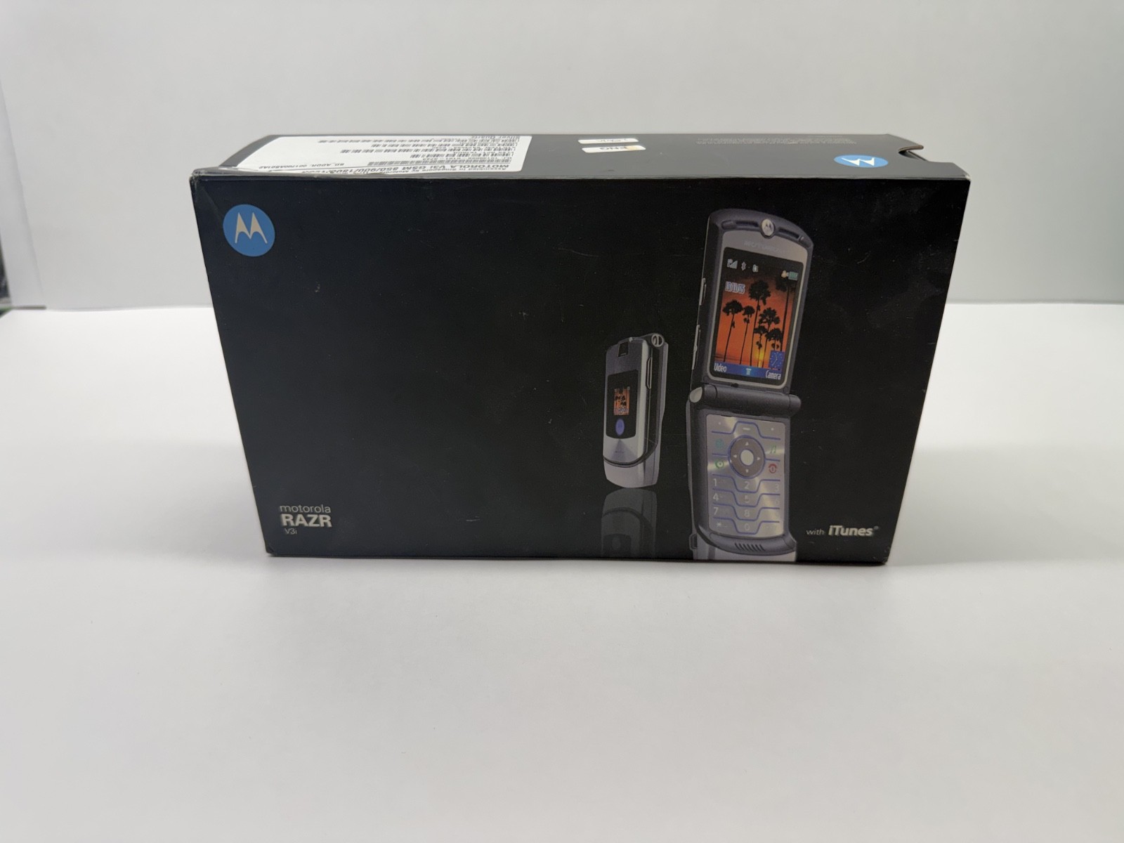 Motorola RAZR V3i iTunes 512MB Gray Flip Phone Box included