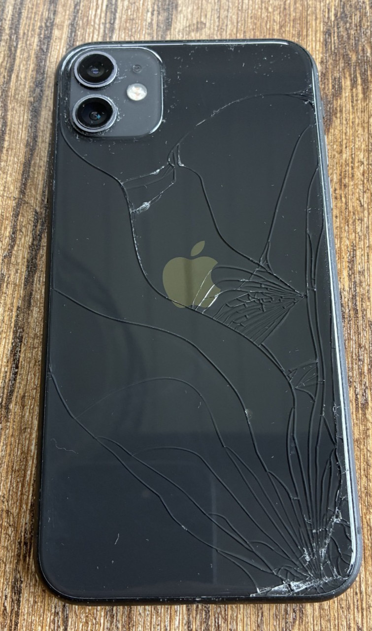Apple iPhone 11 – 64 GB – Black (Unlocked)