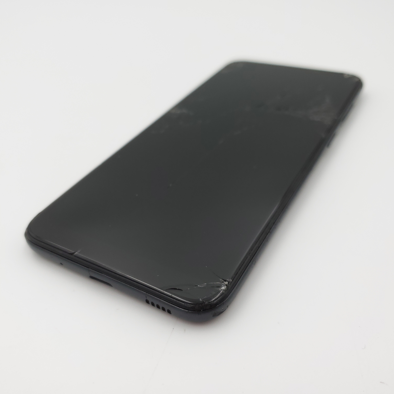 Samsung Galaxy A11 SM-A115U – 32GB – Black (Straight Talk), Crack, No Power