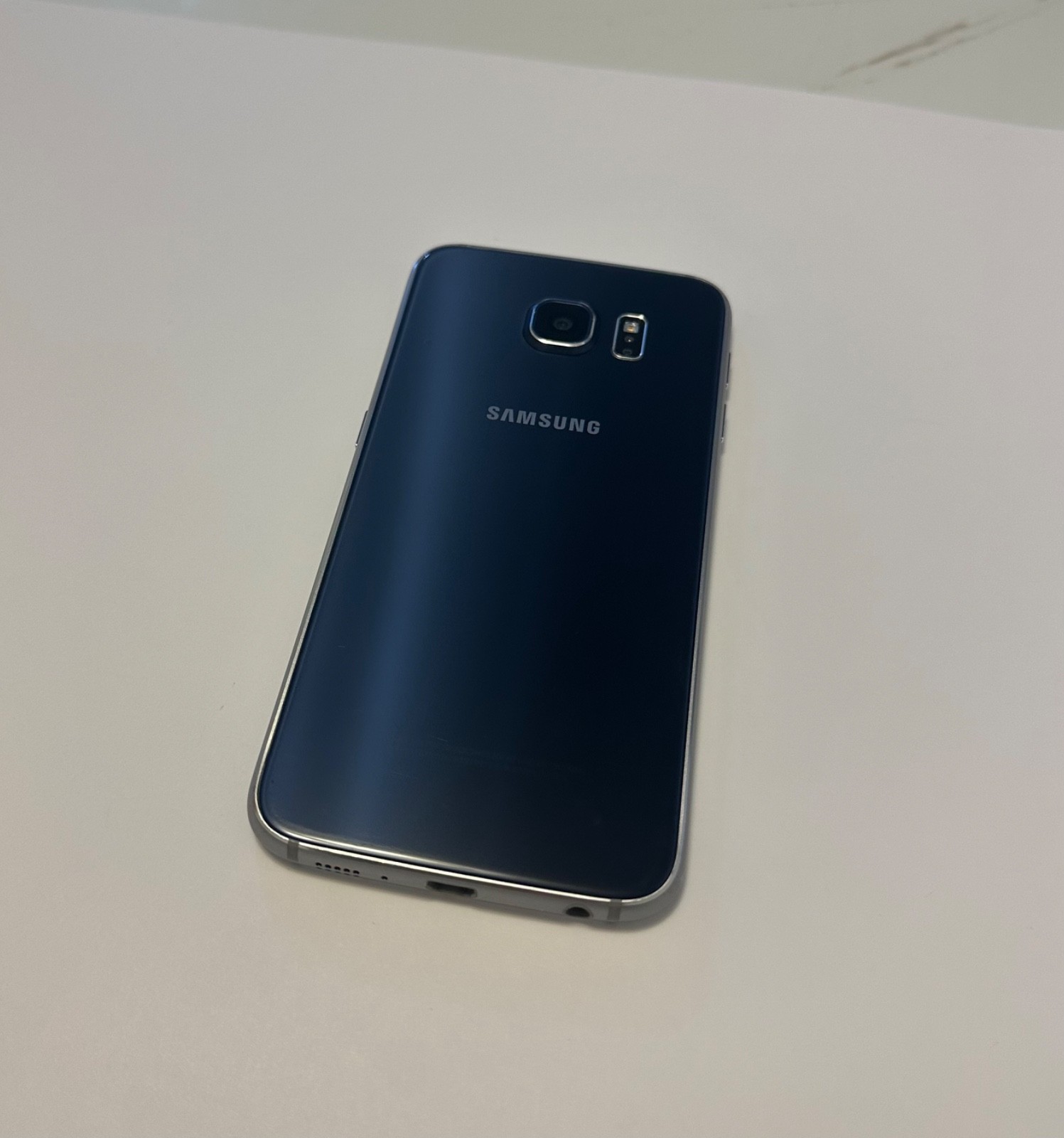Samsung Galaxy S6 G920 32G Unlocked AT&T T-mobile SmartPhone VERY GOOD dake blue