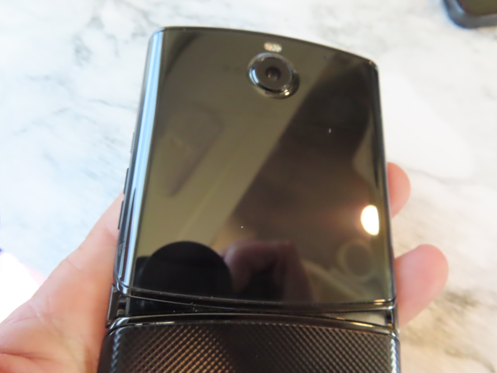 Motorola Moto Razr Razer 2019 128GB XT2000-1 (VERIZON ONLY) – great used