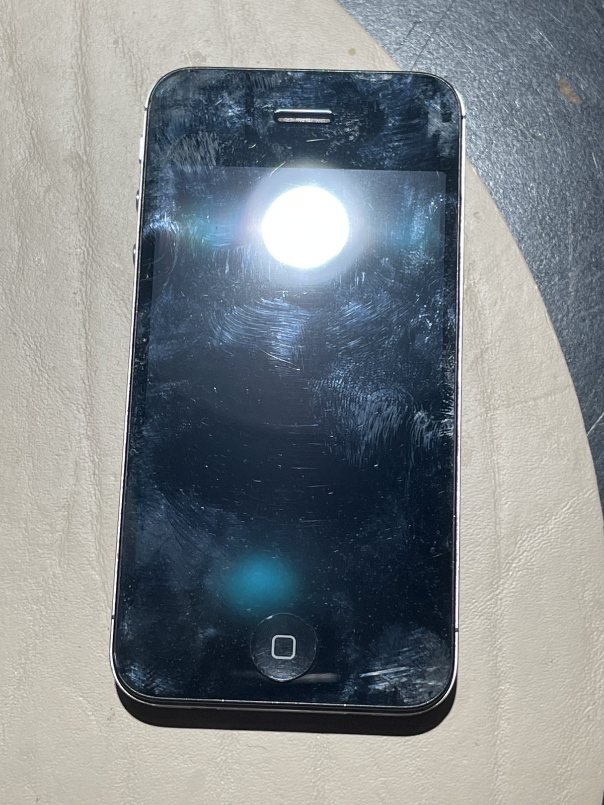 Apple iPhone 4s – 12 GB – Black (Unlocked)