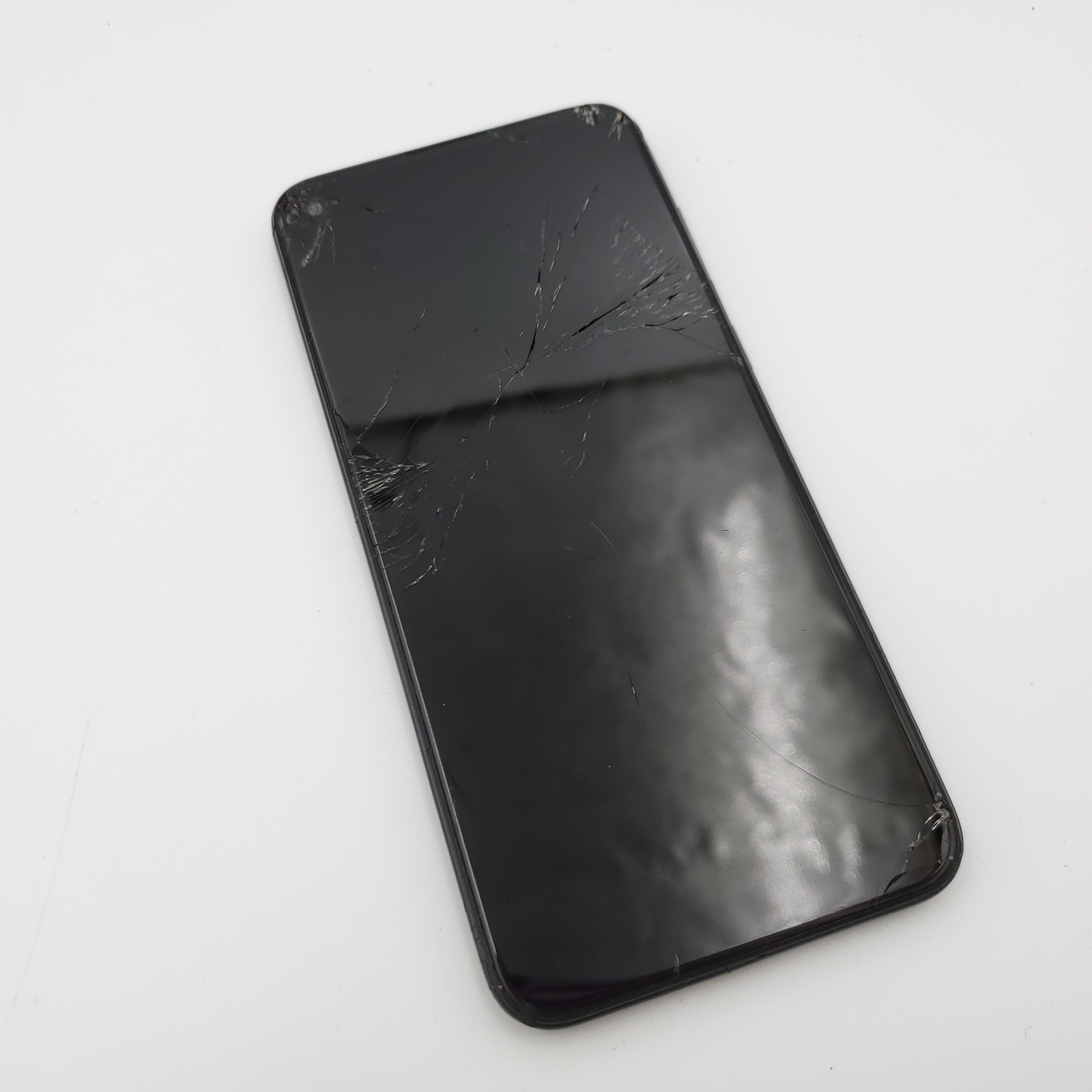 Samsung Galaxy A11 SM-A115U – 32GB – Black (Straight Talk), Crack, No Power