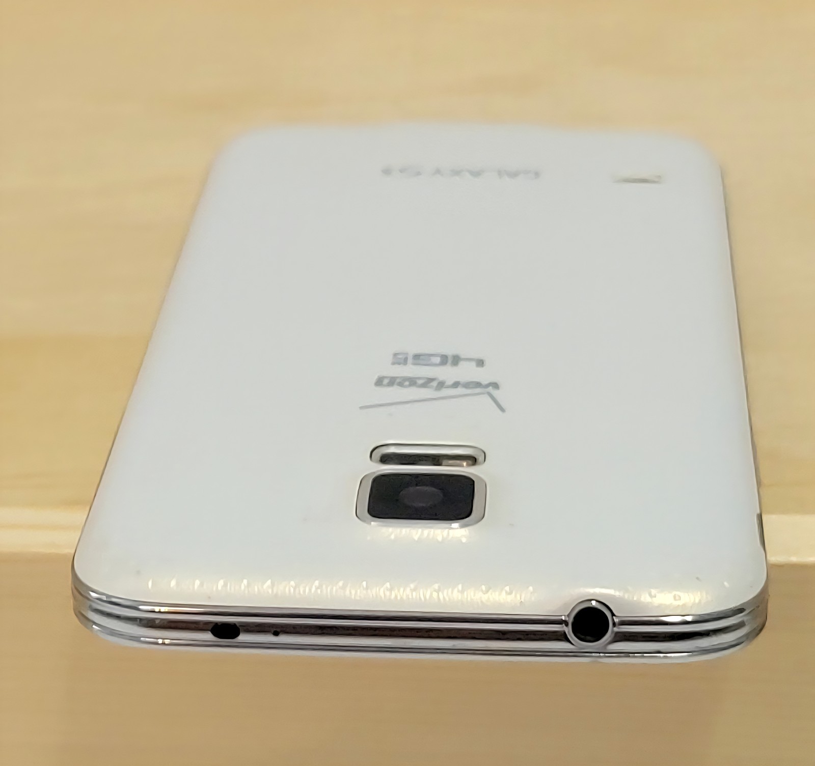 Samsung SM-G900V Galaxy S5 Verizon 16GB White