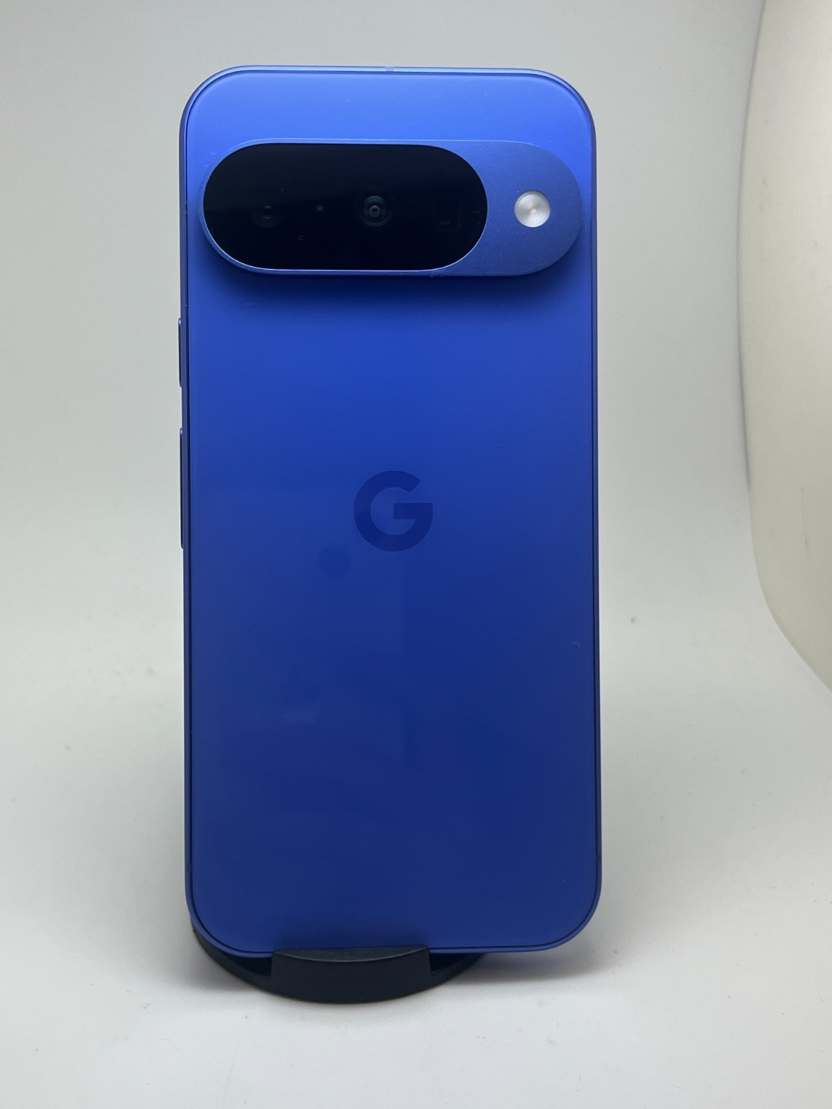 Google Pixel 10 128GB Indigo Blue | Unlocked | Light Screen Burn-In Issue