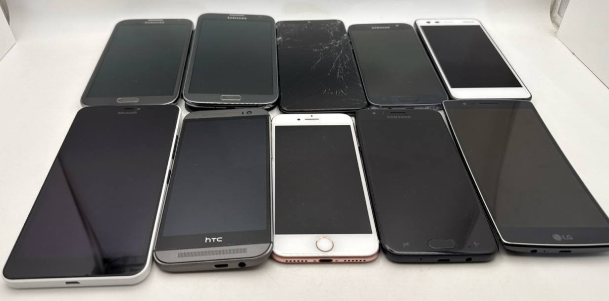 Lot of 10 Smartphones Samsung Note II S7 A10 iPhone 7 LG G Flex 2 Lumia 640XL