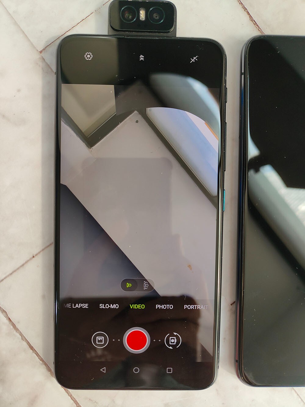 Working ASUS ZenFone 6 – 128/256GB- Midnight Black (Unlocked) 4G Flip Camera