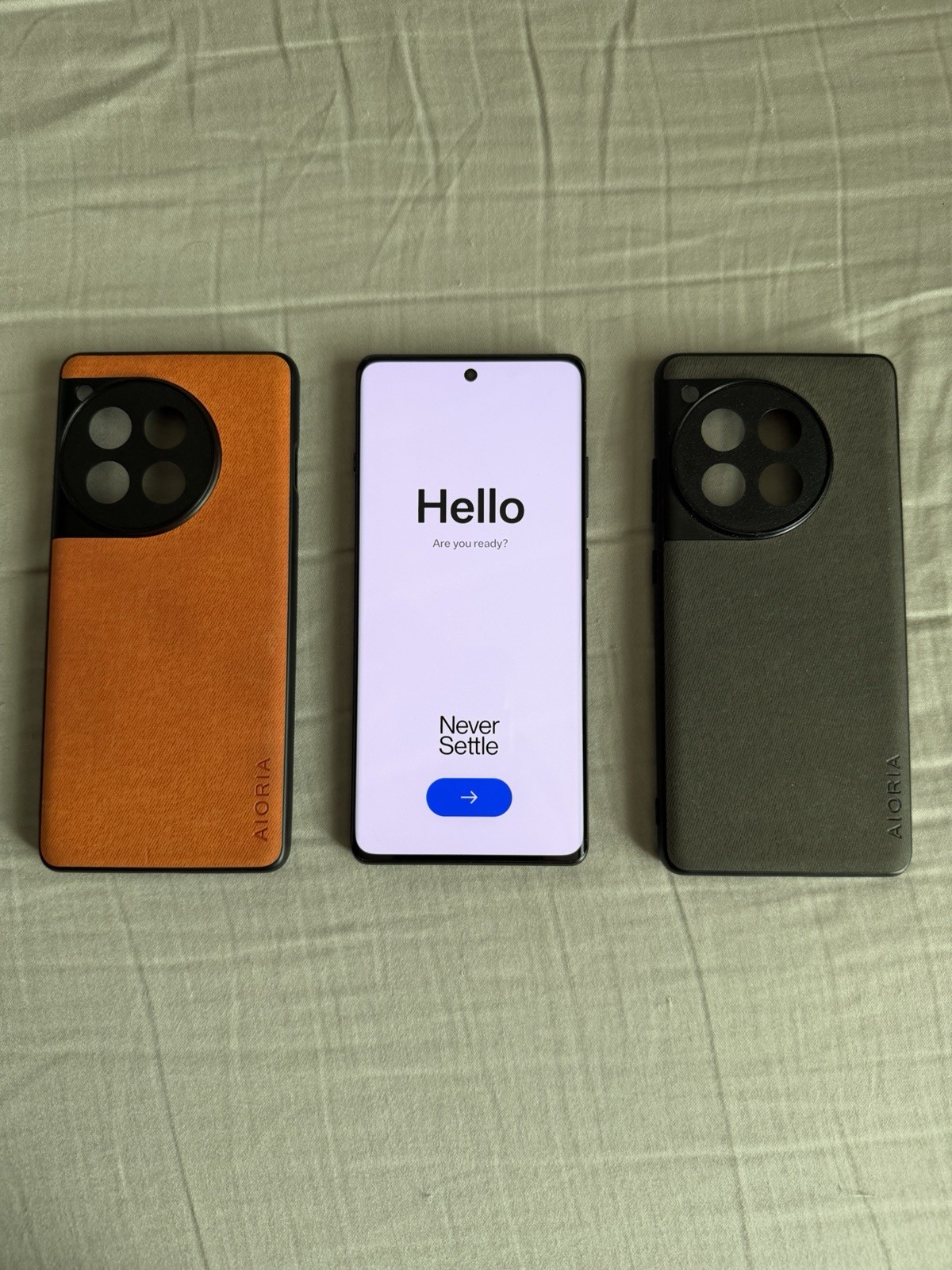 Oneplus 12r Factory Unlocked + Cases