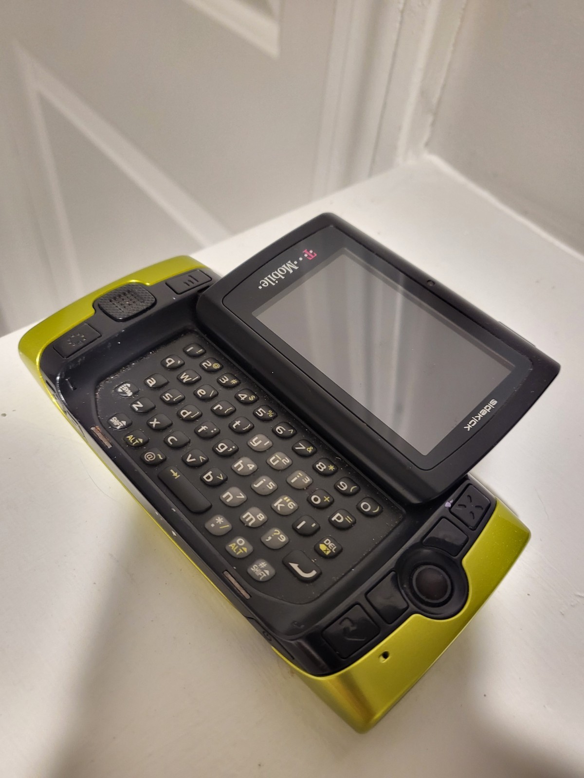 T-Mobile Sidekick 3 – 64 MB – Light Green (T-Mobile)