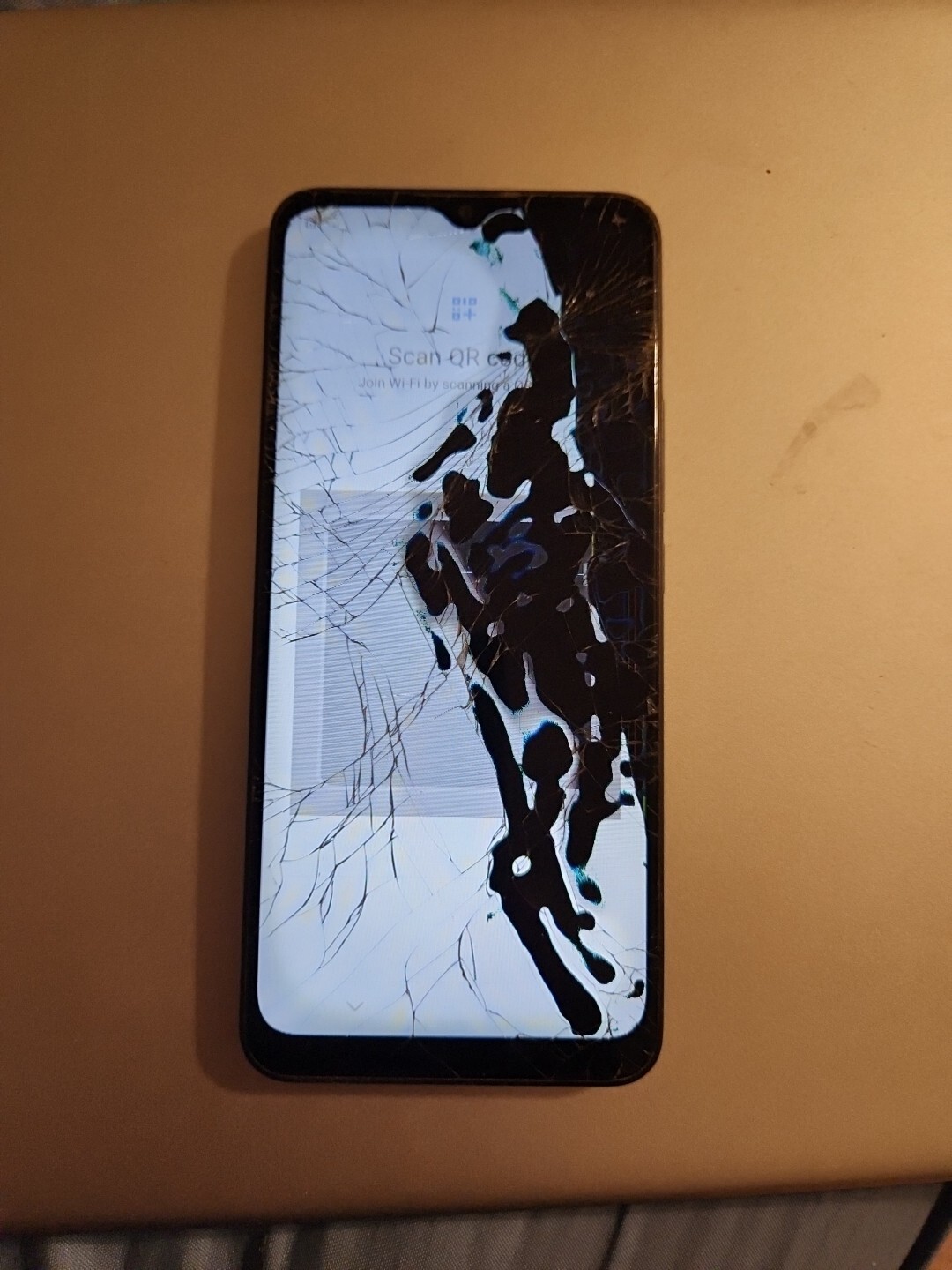 TCL 20 XE – 128 GB – Black Boost Cracked Screen