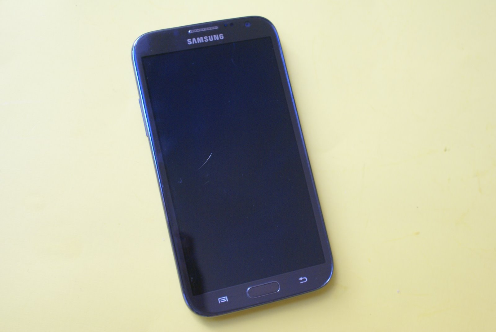 Samsung Galaxy Note 2 II SPH-L900 Sprint 16GB Smartphone Clean ESN – Needs LCD