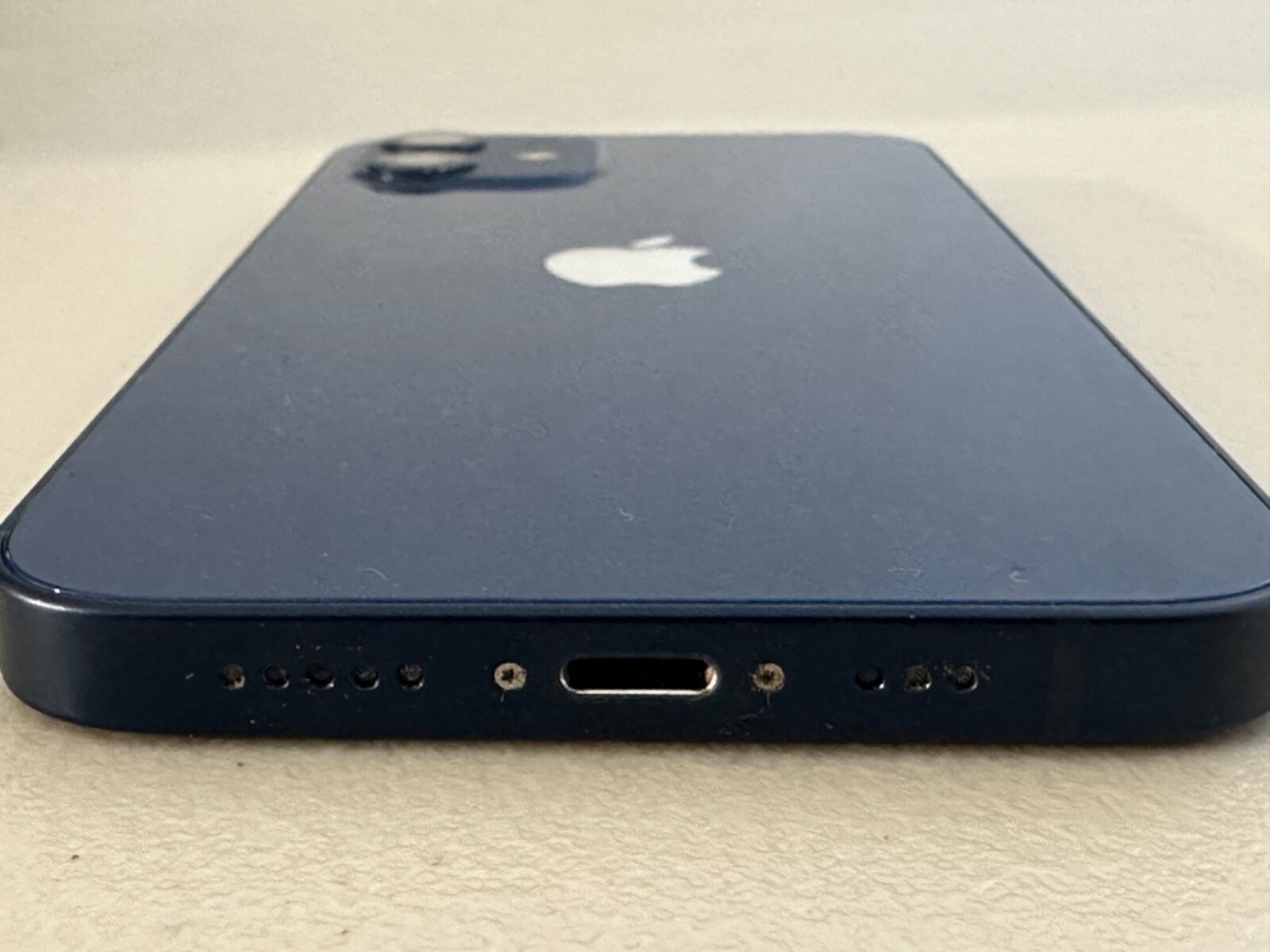 Apple iPhone 12 – 64GB – Blue (Unlocked)