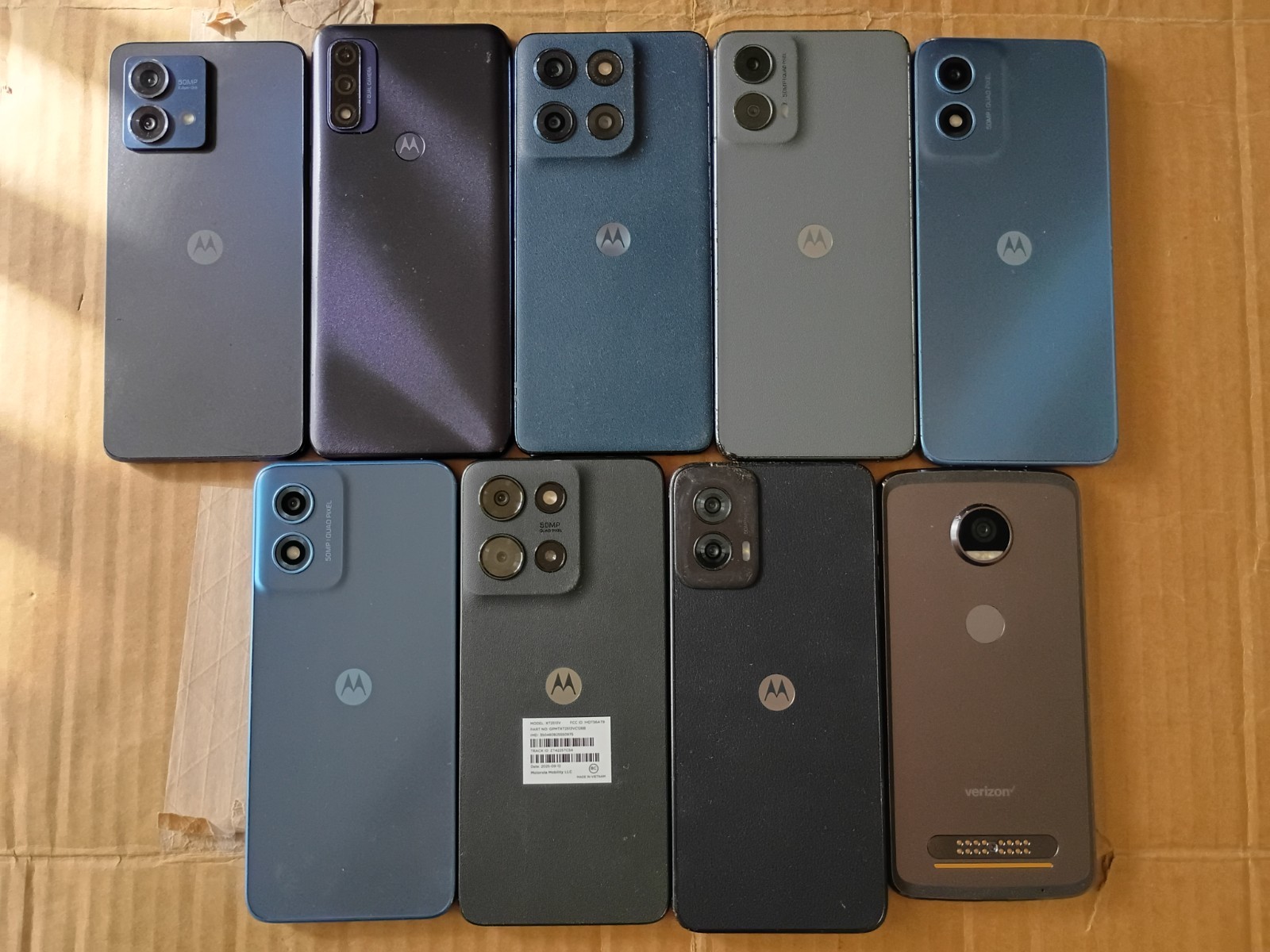 Lot Of 9 Motorola Smartphones (Parts/Repair/Scrap) (Read Description)