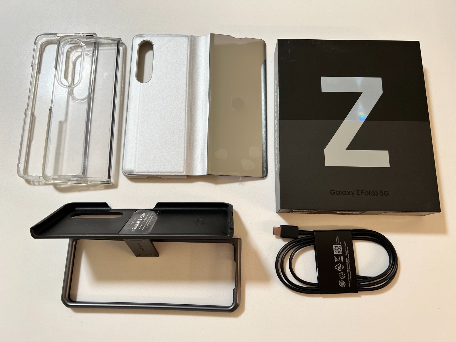 Samsung Galaxy Z Fold3 5G SM-F926U – 256GB – Phantom Silver (T-Mobile)