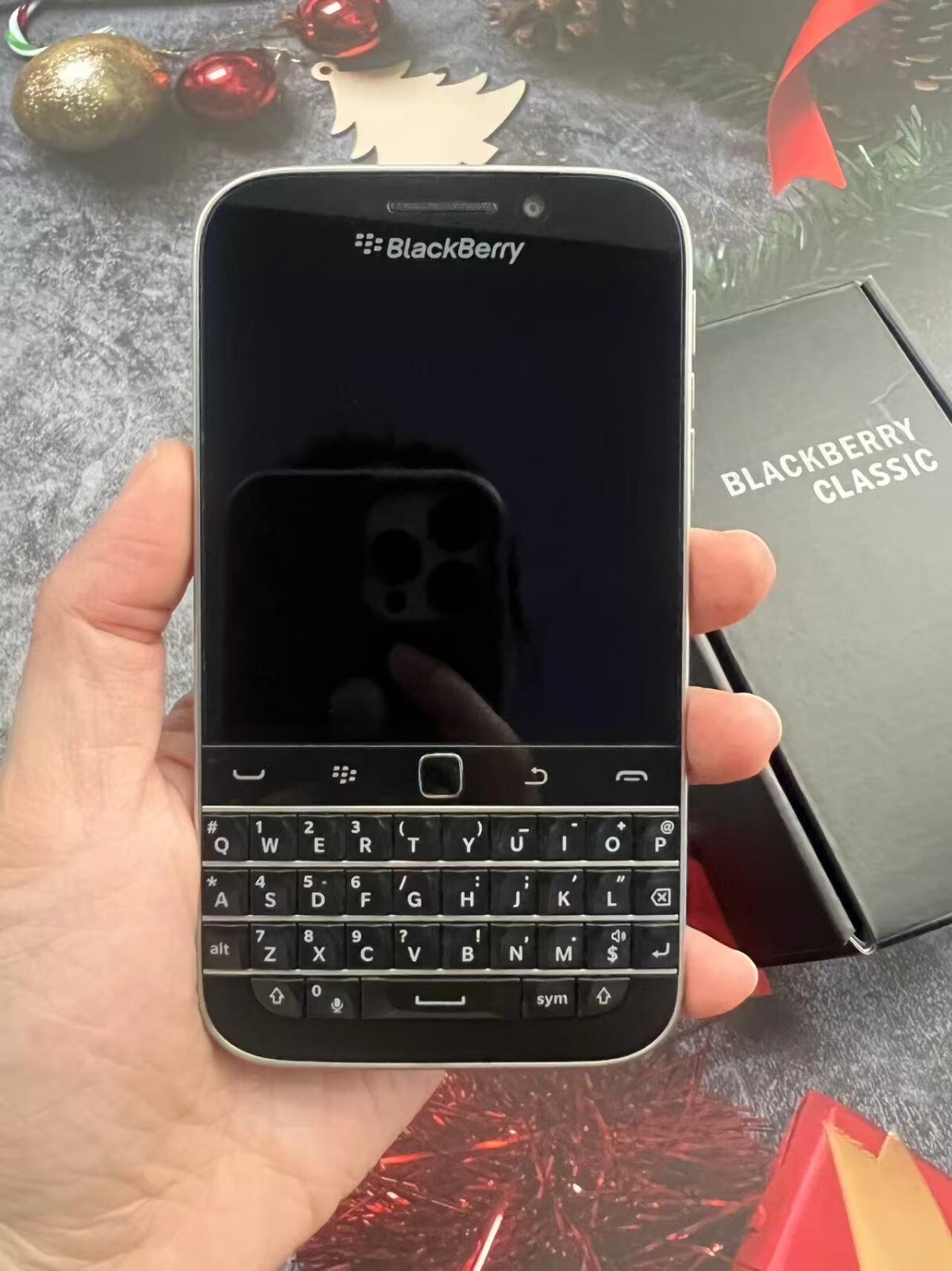 A++BlackBerry Classic Q20 – 2+16 GB – (Unlocked) all color 4G smart phone z8