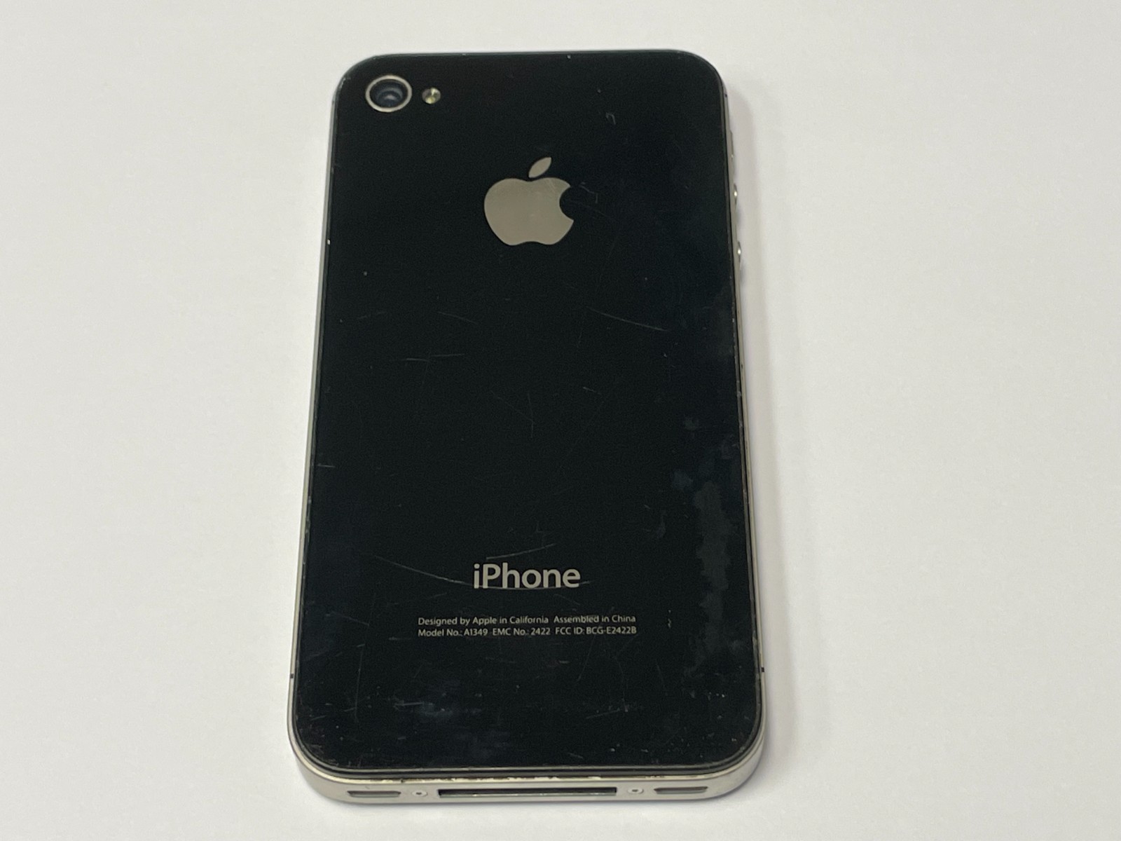 Apple iPhone 4 A1349 8GB Verizon Wireless Black/Space Gray Smartphone/Cell Phone