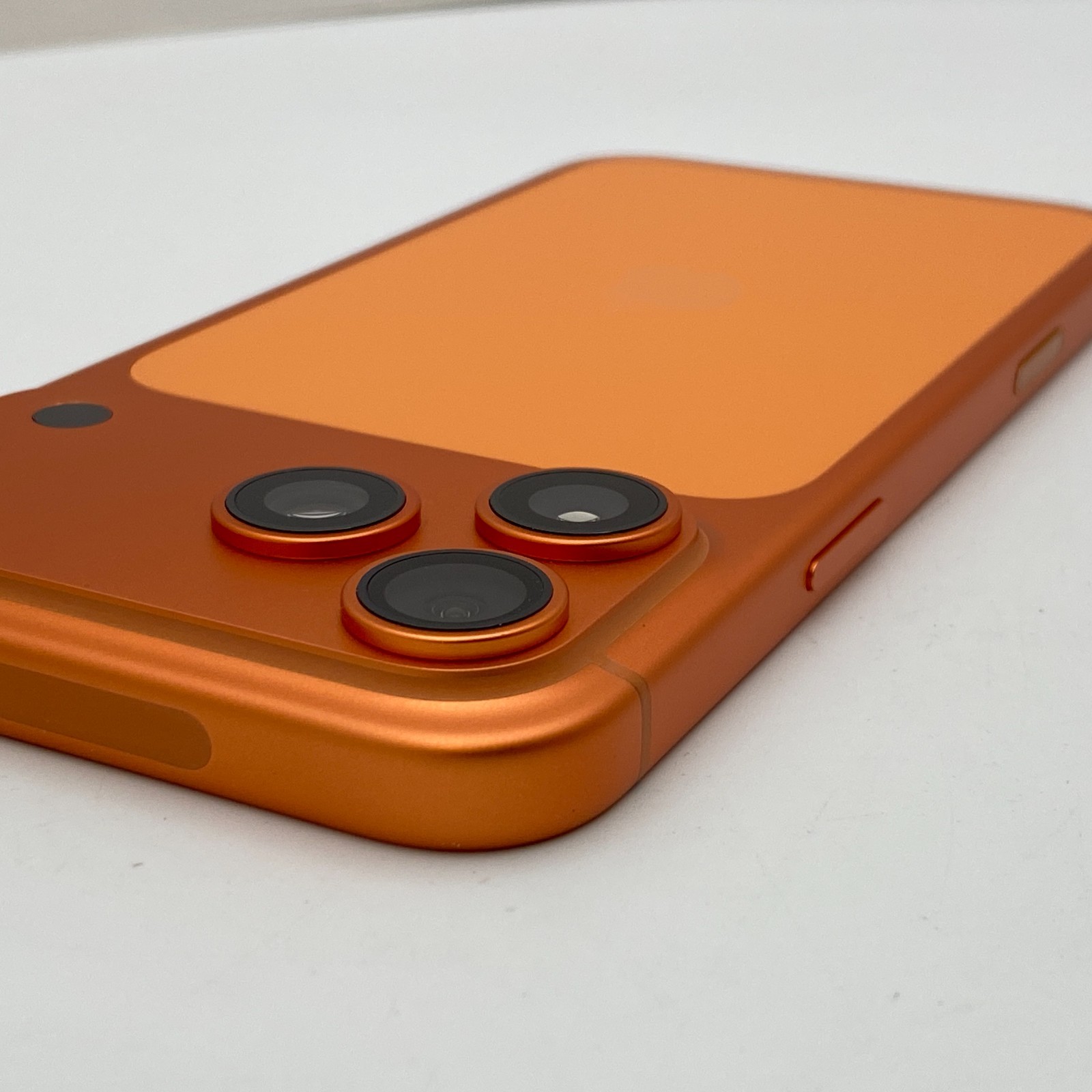Apple iPhone 17 Pro Max – 256GB – Cosmic Orange (Unlocked) – Open Box