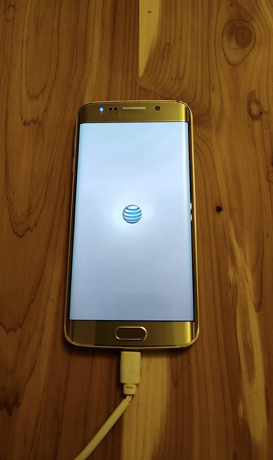 Samsung Galaxy S6 edge – 32 GB SM-G925A Gold Platinum (AT&T) for parts
