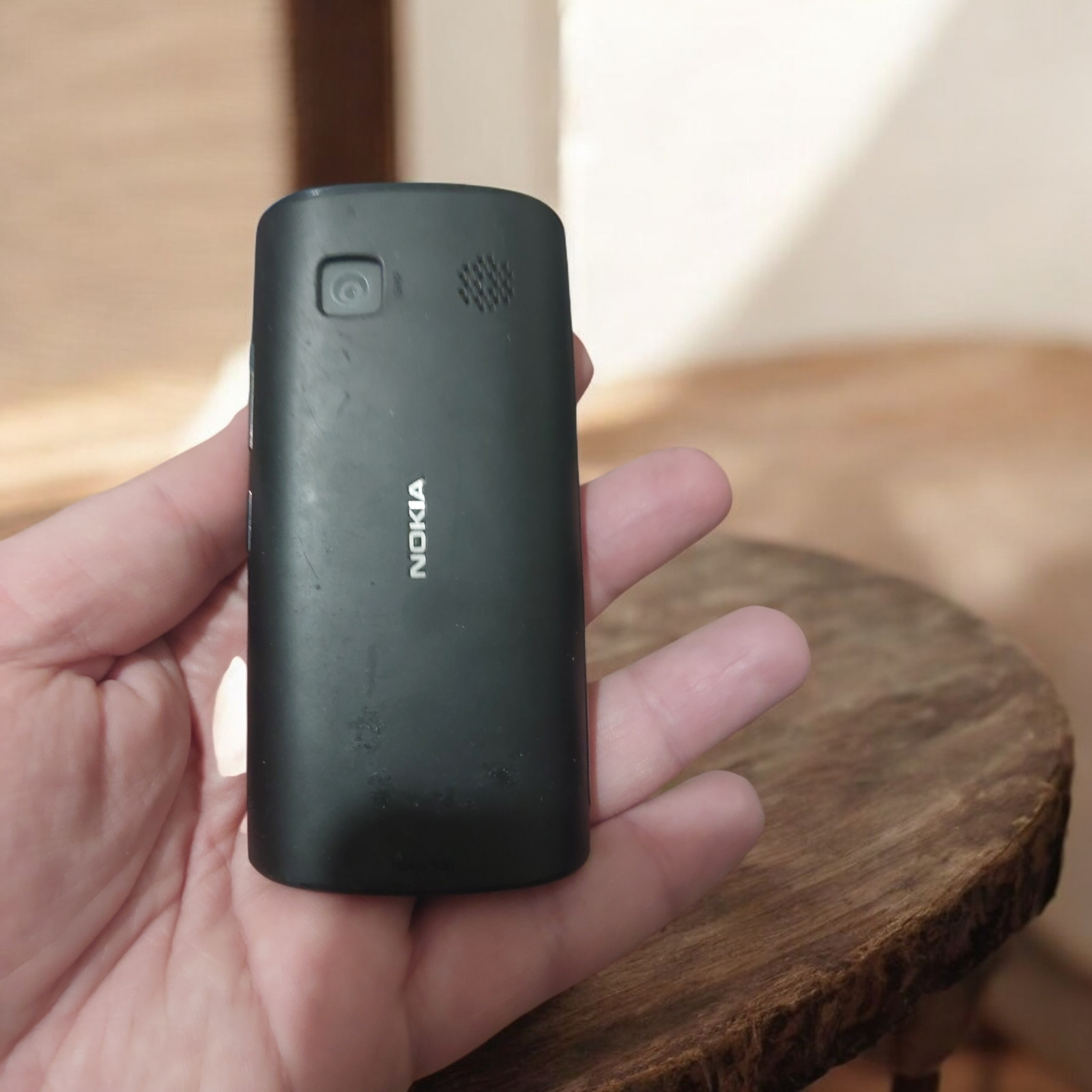 Nokia 500 Unlocked Smartphone 3G WiFi GPS Touchscreen Symbian OS Black Mobile Ph