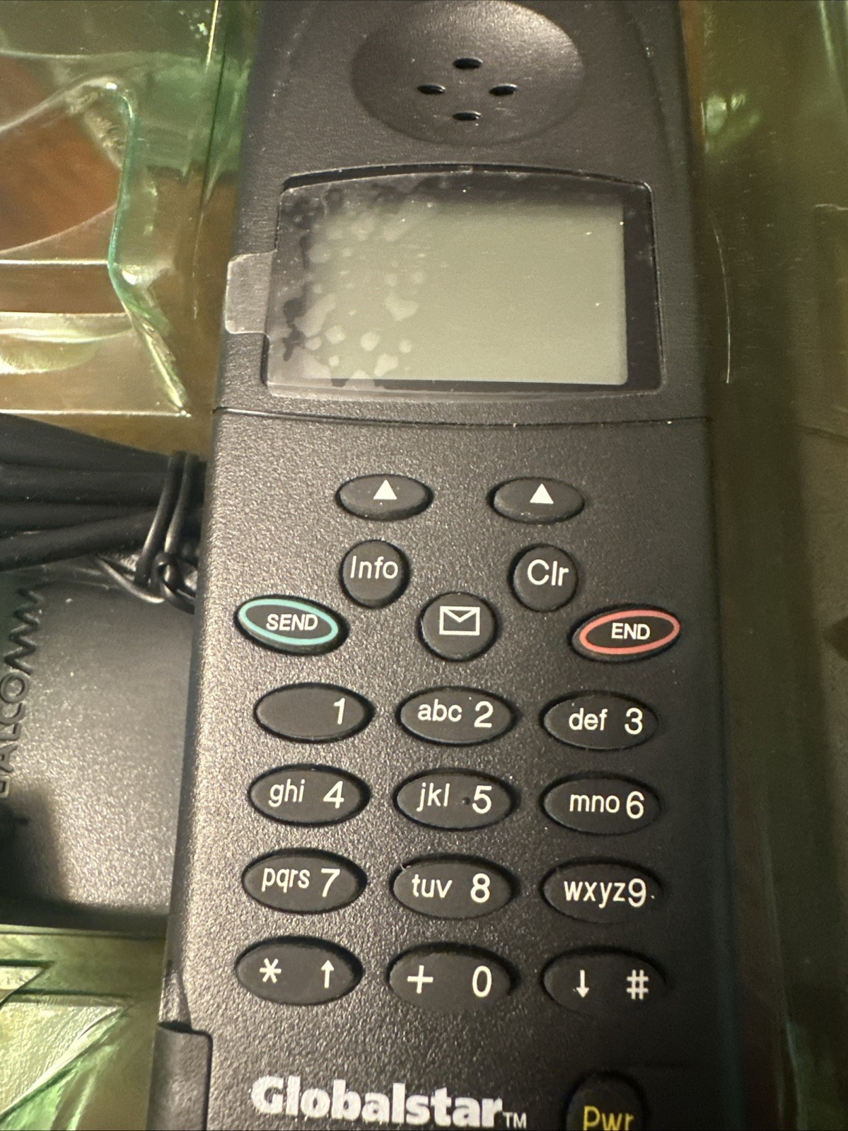 Qualcomm GSP-1600 Globalstar Tri-Mode Satellite Cellular Mobile Phone No Battery