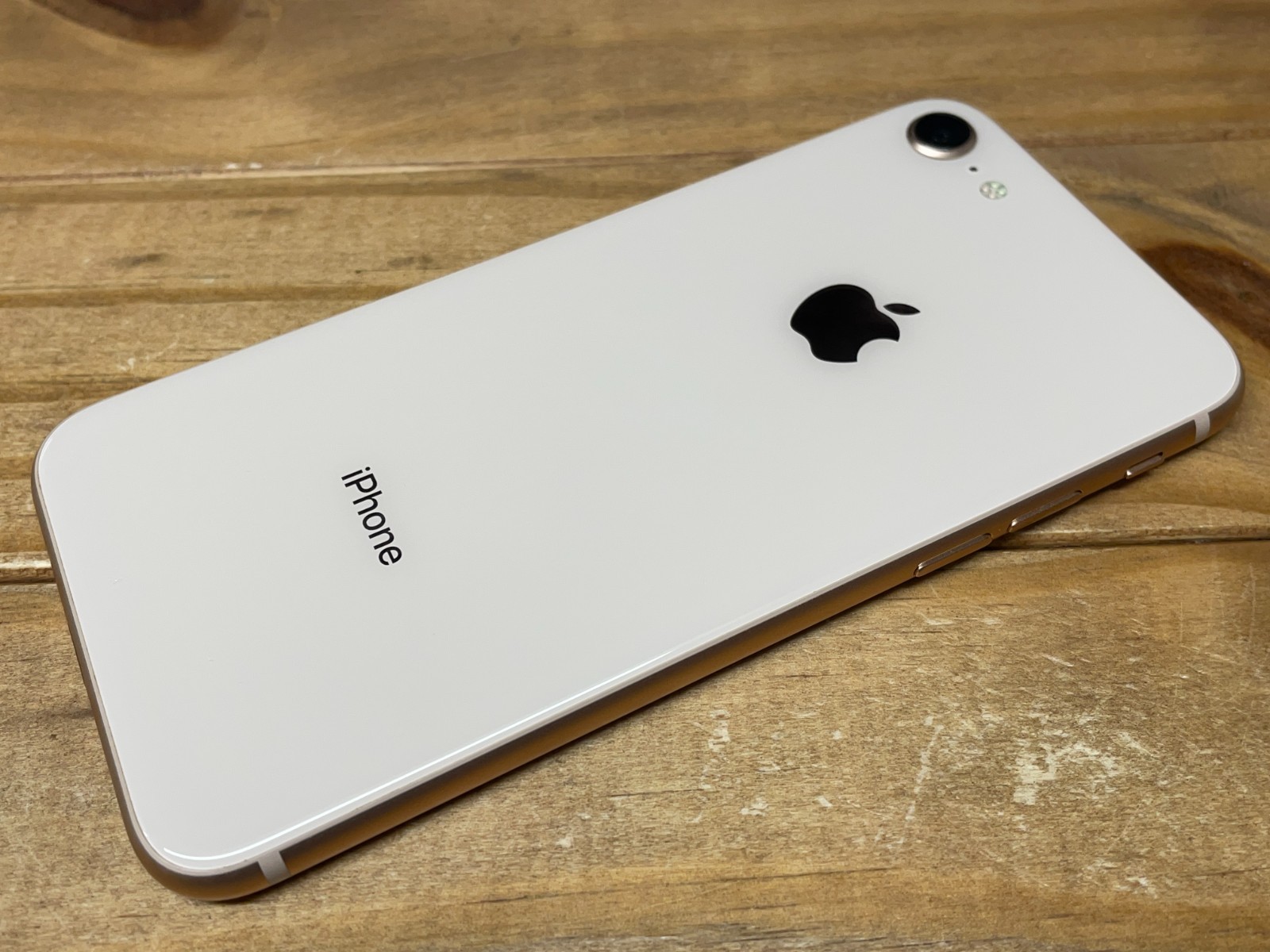 Apple iPhone 8 – 64GB – Gold (Unlocked GSM) A1905 – Works – 76% Bat.