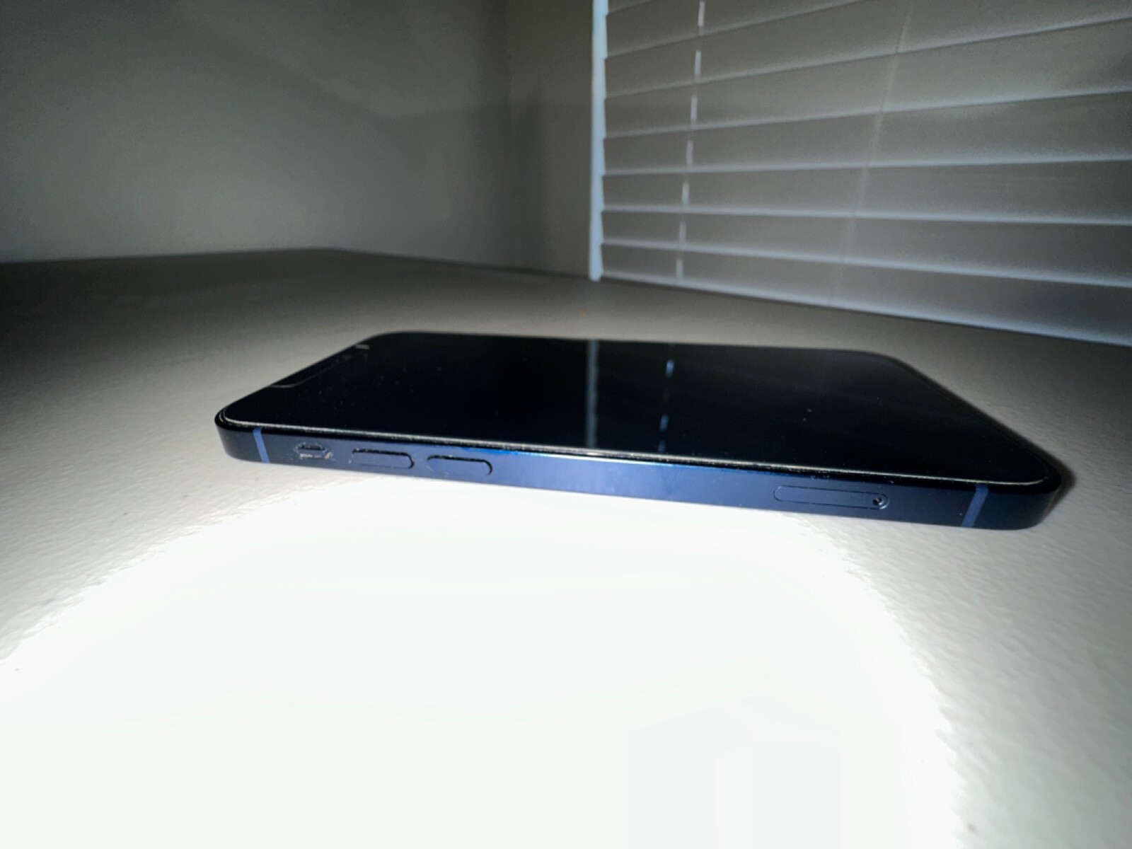 Apple iPhone 12 – 64GB – Blue (Unlocked)