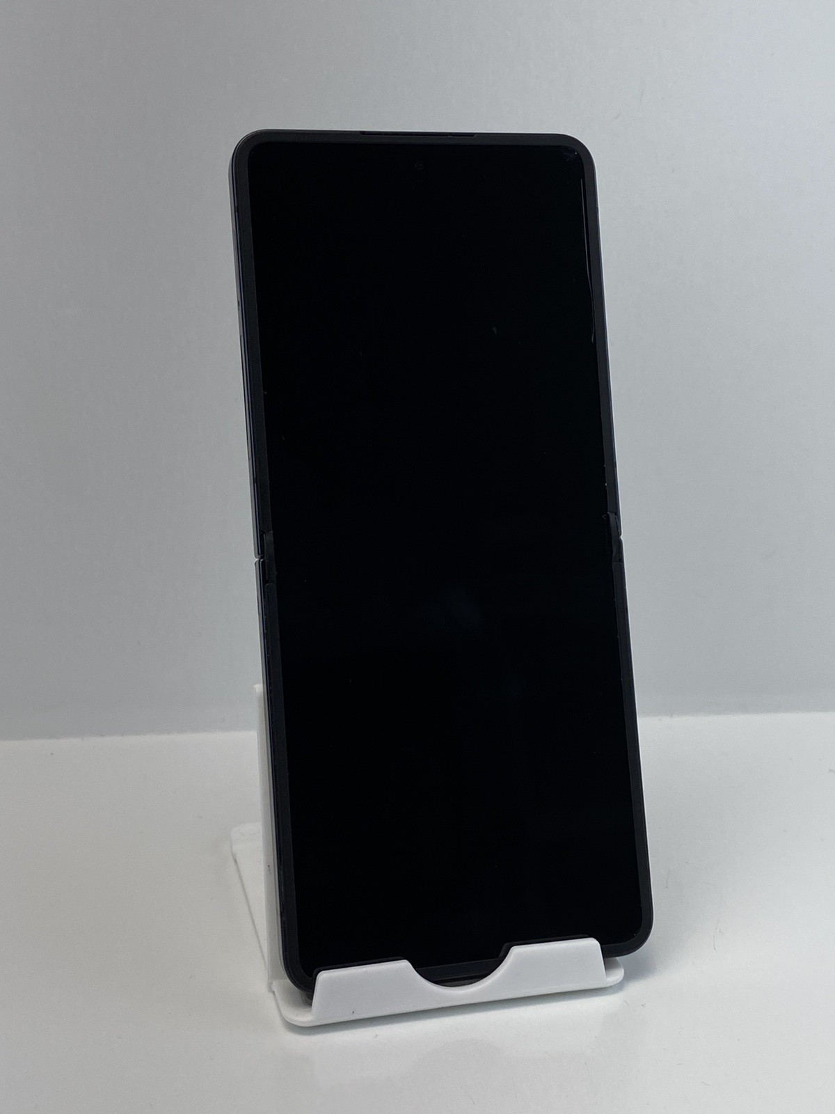 Samsung Galaxy Z Flip7 SM-F766U1 256GB Jet Black Unlocked phone Warranty
