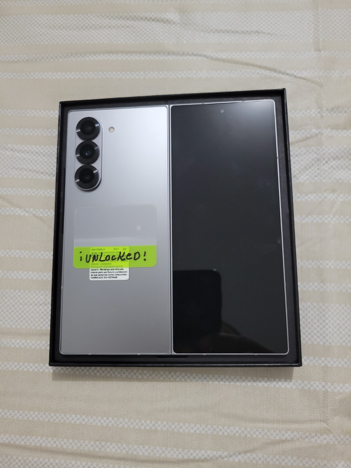 Samsung Galaxy Z Fold6 – 256 GB – Silver Shadow (Unlocked)
