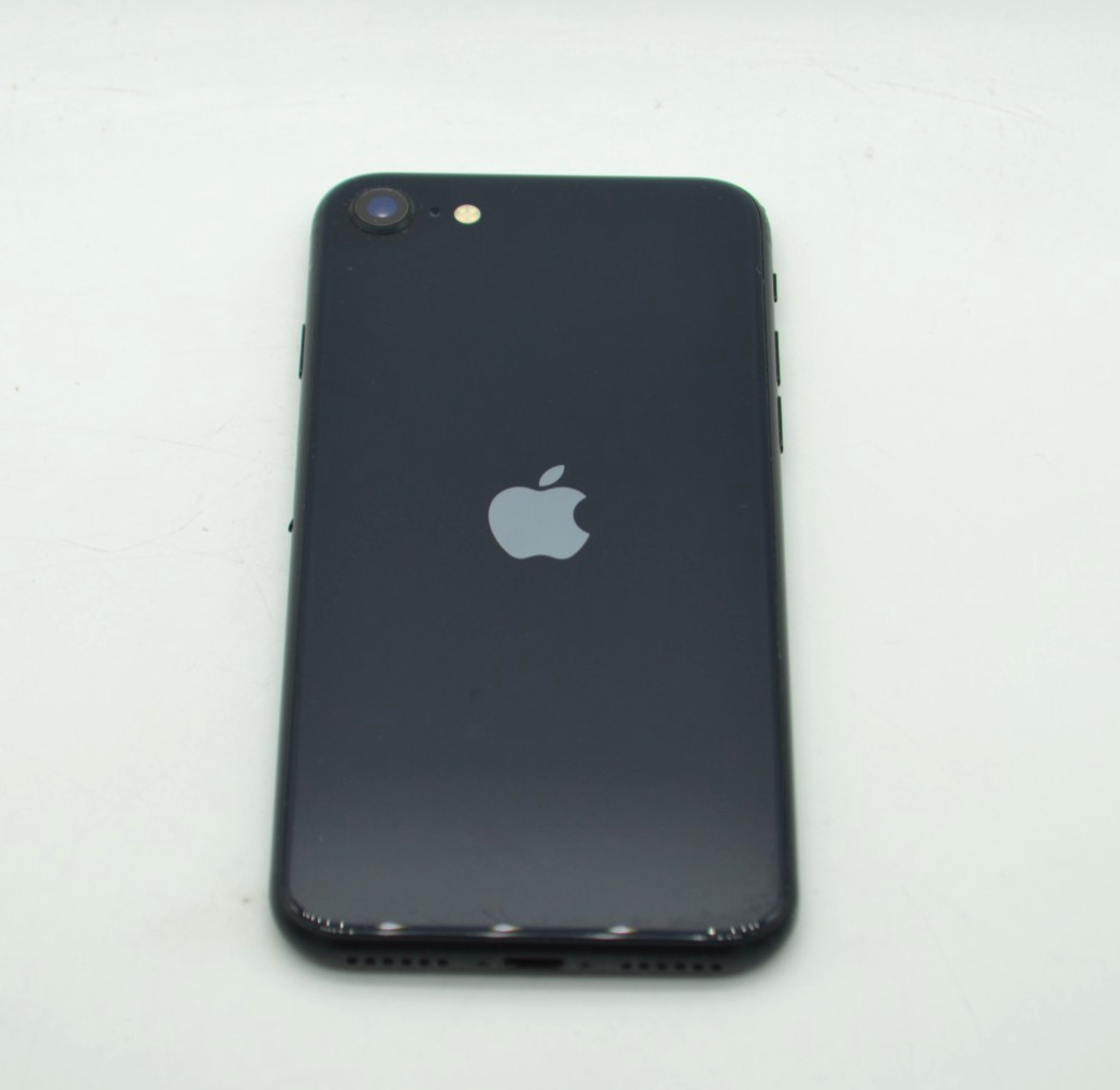 Apple iPhone SE 3rd Gen (2022) – 64 GB – Midnight (Unlocked) Smartphone