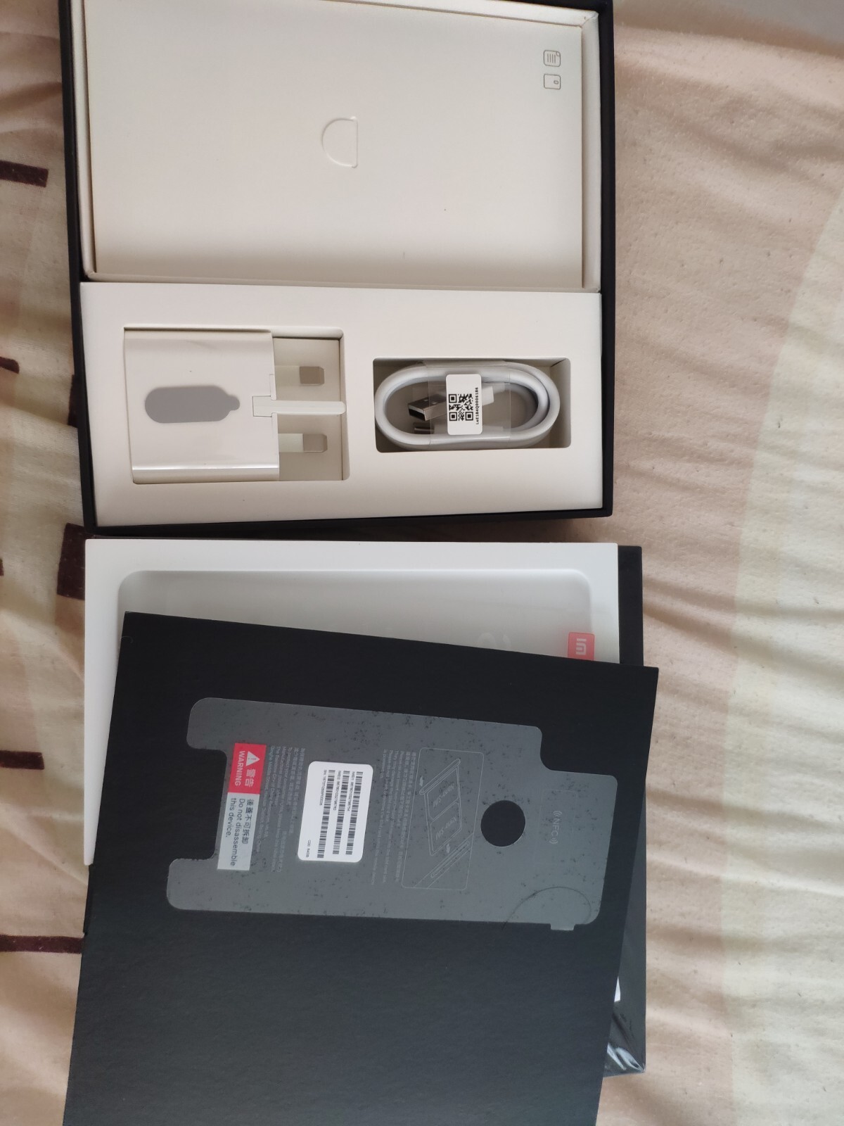Xiaomi Mi Mix 2S White 64GB/6GB Dual SIM Unlocked 4G-LTE -With Box