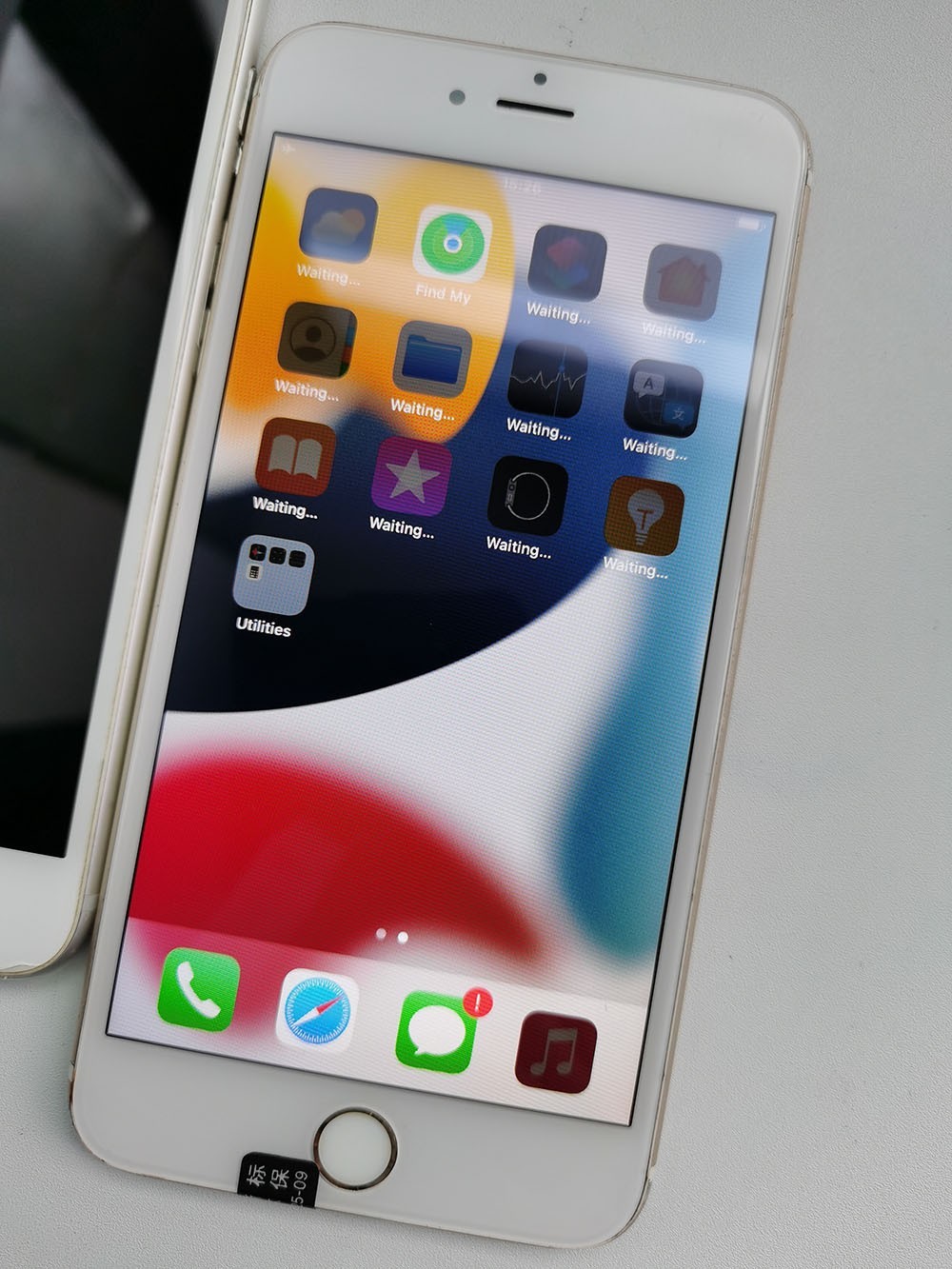 Apple iPhone 6s Plus (Unlocked) – 16GB/32GB/128GB – 5.5″ Usedphone Fully working
