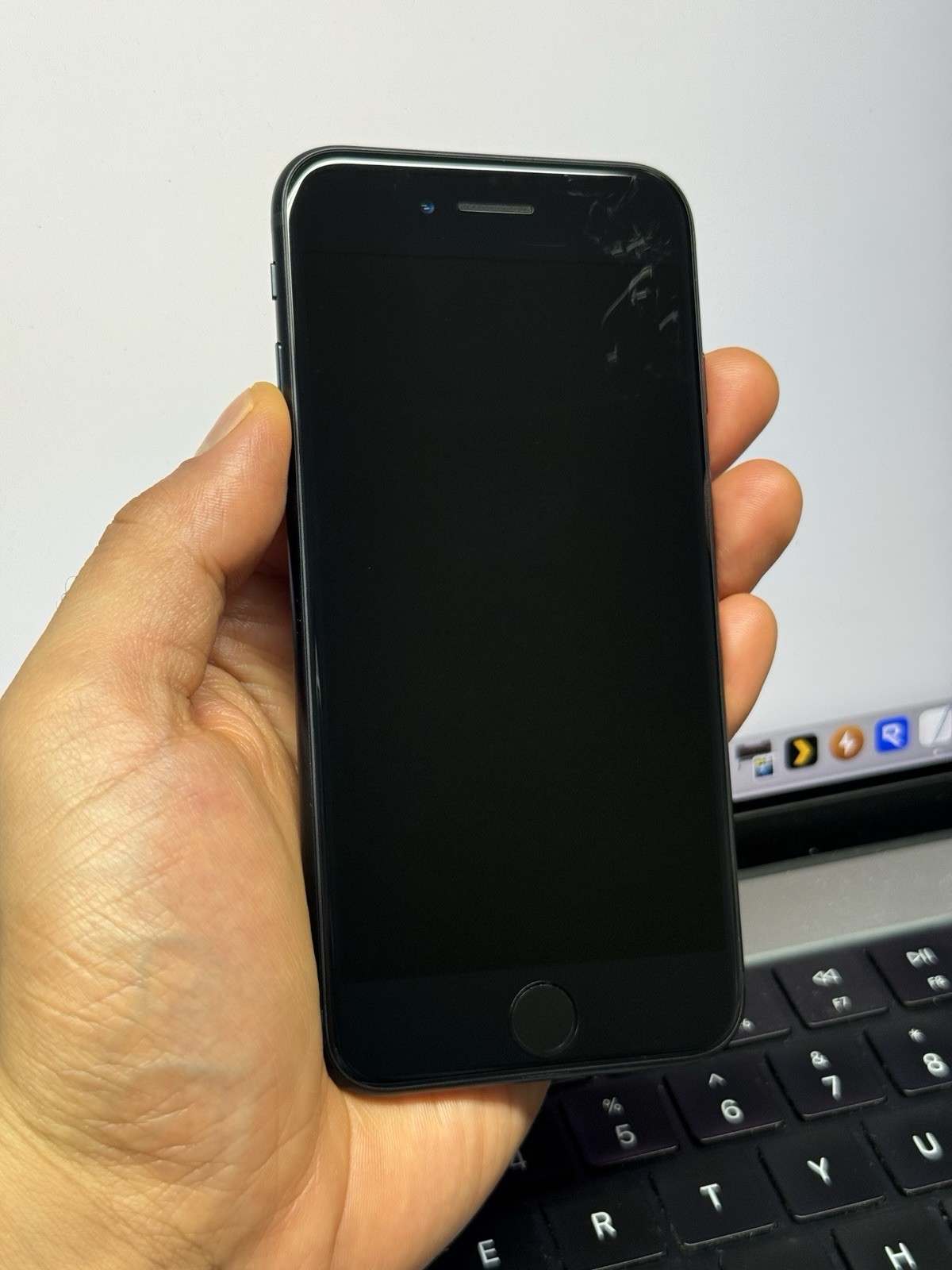 Apple iPhone SE 3rd Gen (2022) Factory Unlocked 128GB Midnight Black #24755