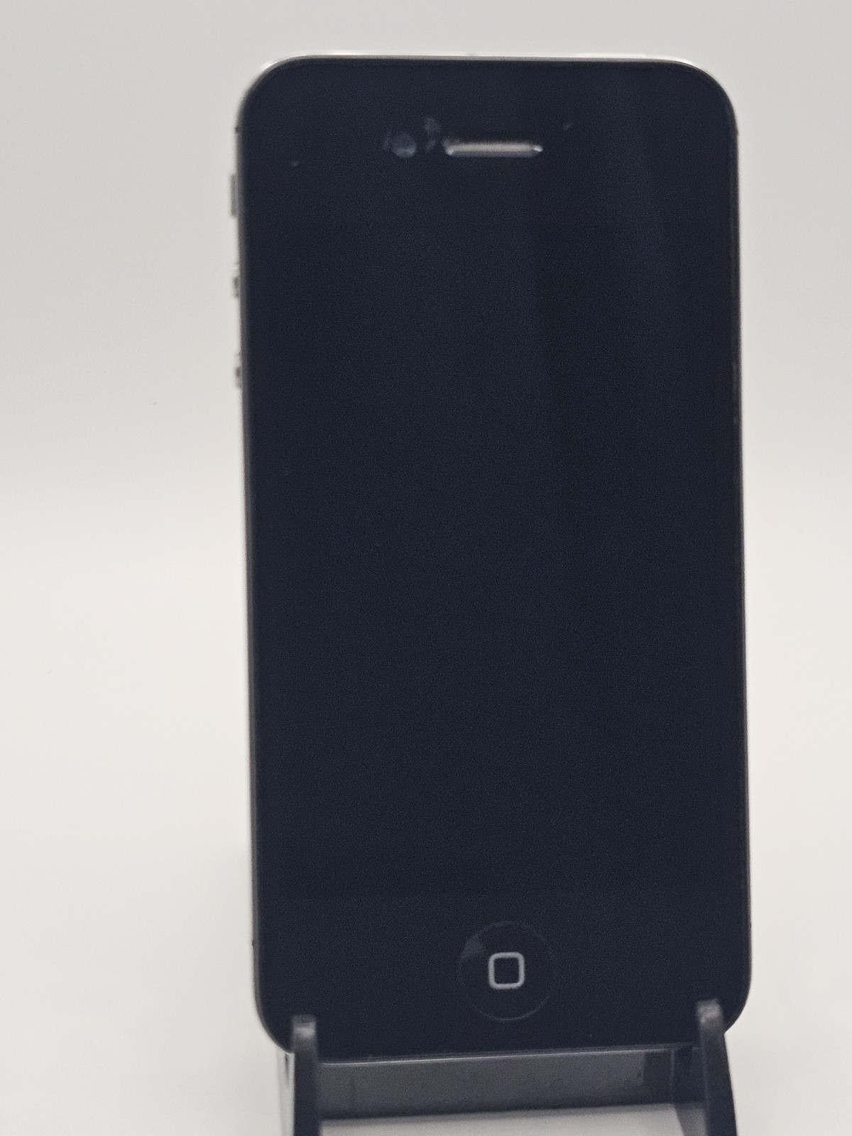 Apple iPhone 4s – 8GB – Black (Verizon) A1387 (CDMA + GSM)