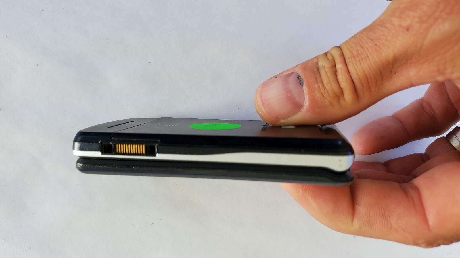 160.Sony Ericsson W518a Black Very Rare – For Collectors – Unlocked