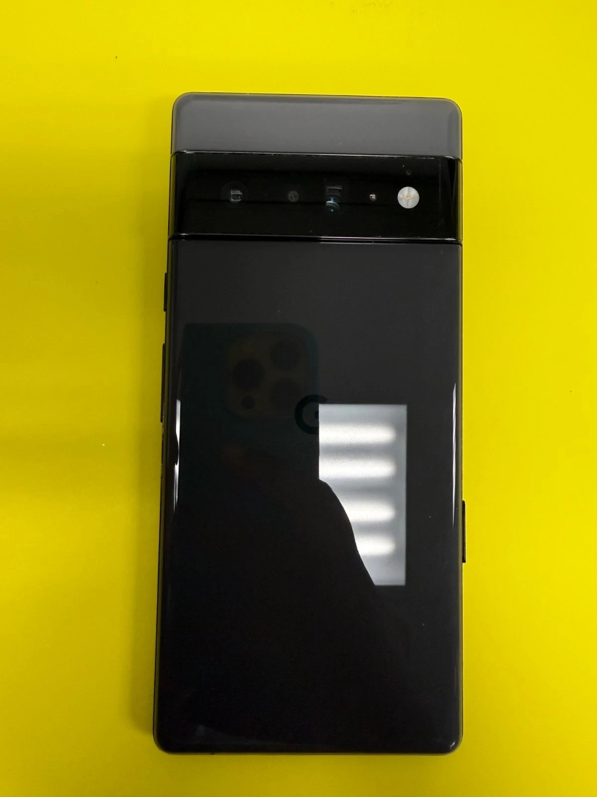 Google Pixel 6 Pro – 128GB – Black (Unlocked) Average Condition