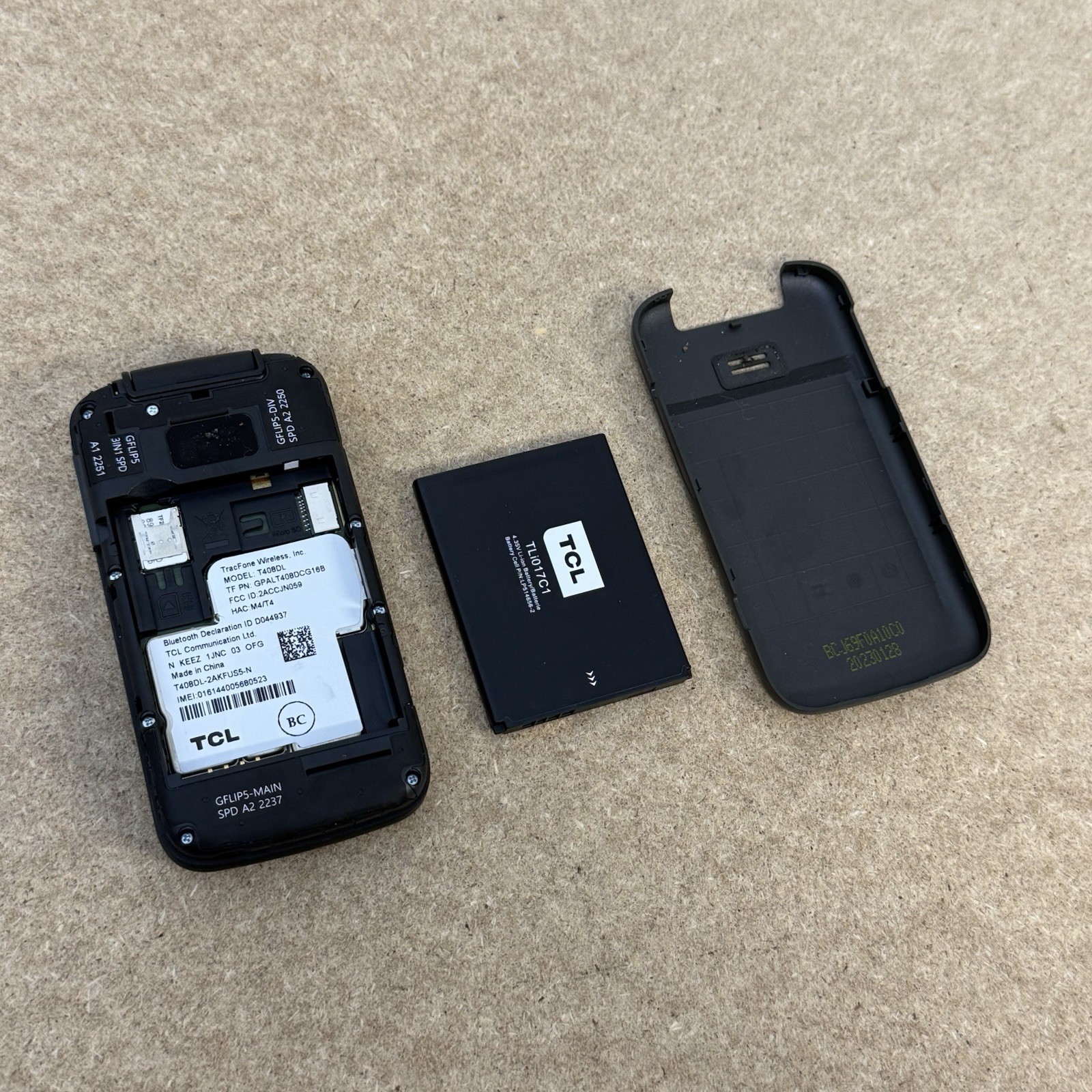 Alcatel MyFlip 2 A406DL Tracfone Wireless Flip Phone Unit Only