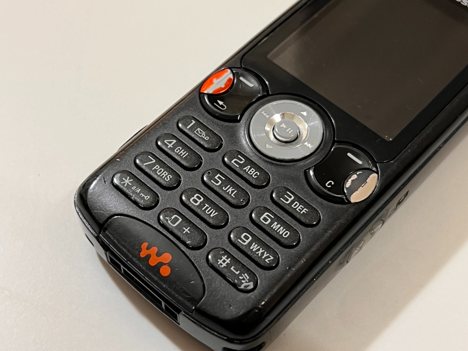 Sony Ericsson W810 – 20 MB – Satin Black (Unlocked)