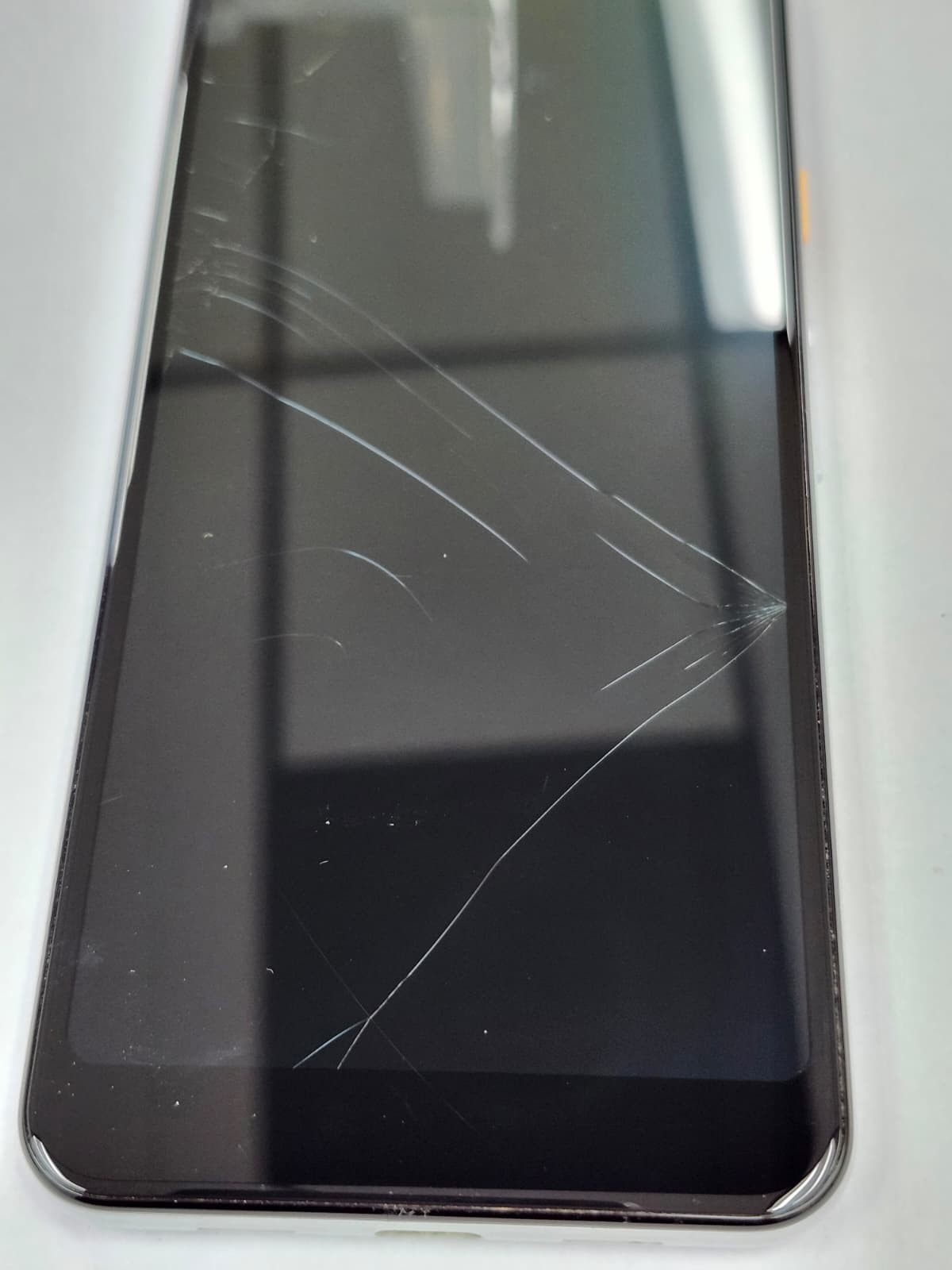 DEFECTIVE – Google Pixel 3a – 64GB – White – Unlocked – 12759