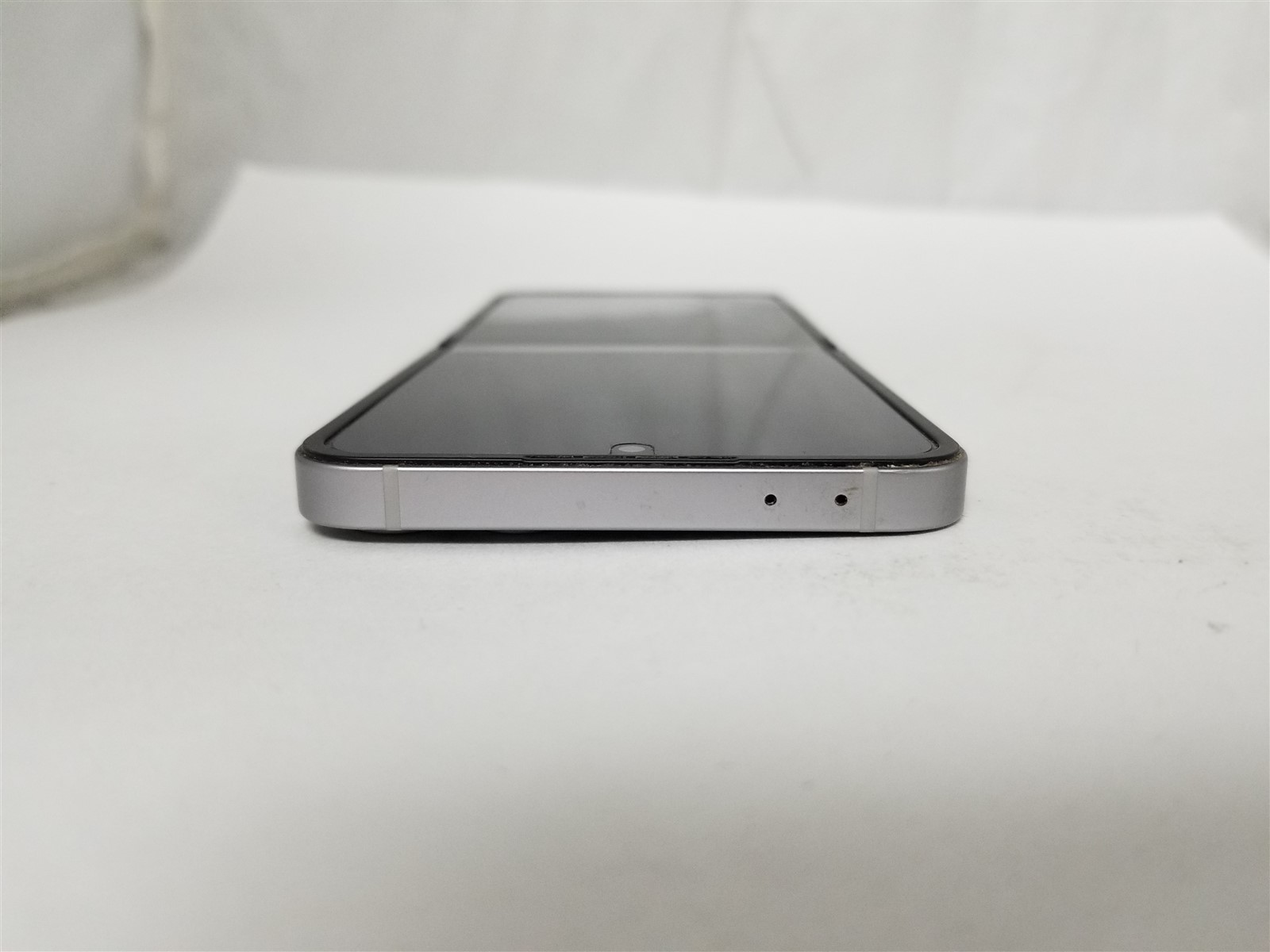 Samsung GalaxyZ Flip6 256GB Silver SM-F741U (Spectrum) Fair Android Phone zF2432