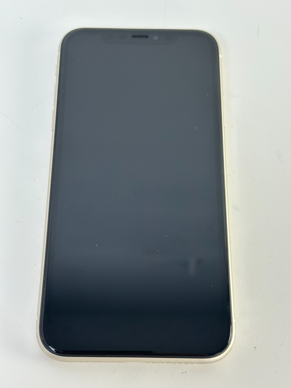 Apple iPhone 11 64GB White For Parts Repair Powers On AS-IS