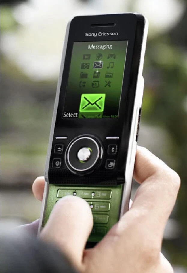Sony Ericsson S500i Bluetooth Camera GSM 850 / 900 / 1800 /1900 Unlocked phone