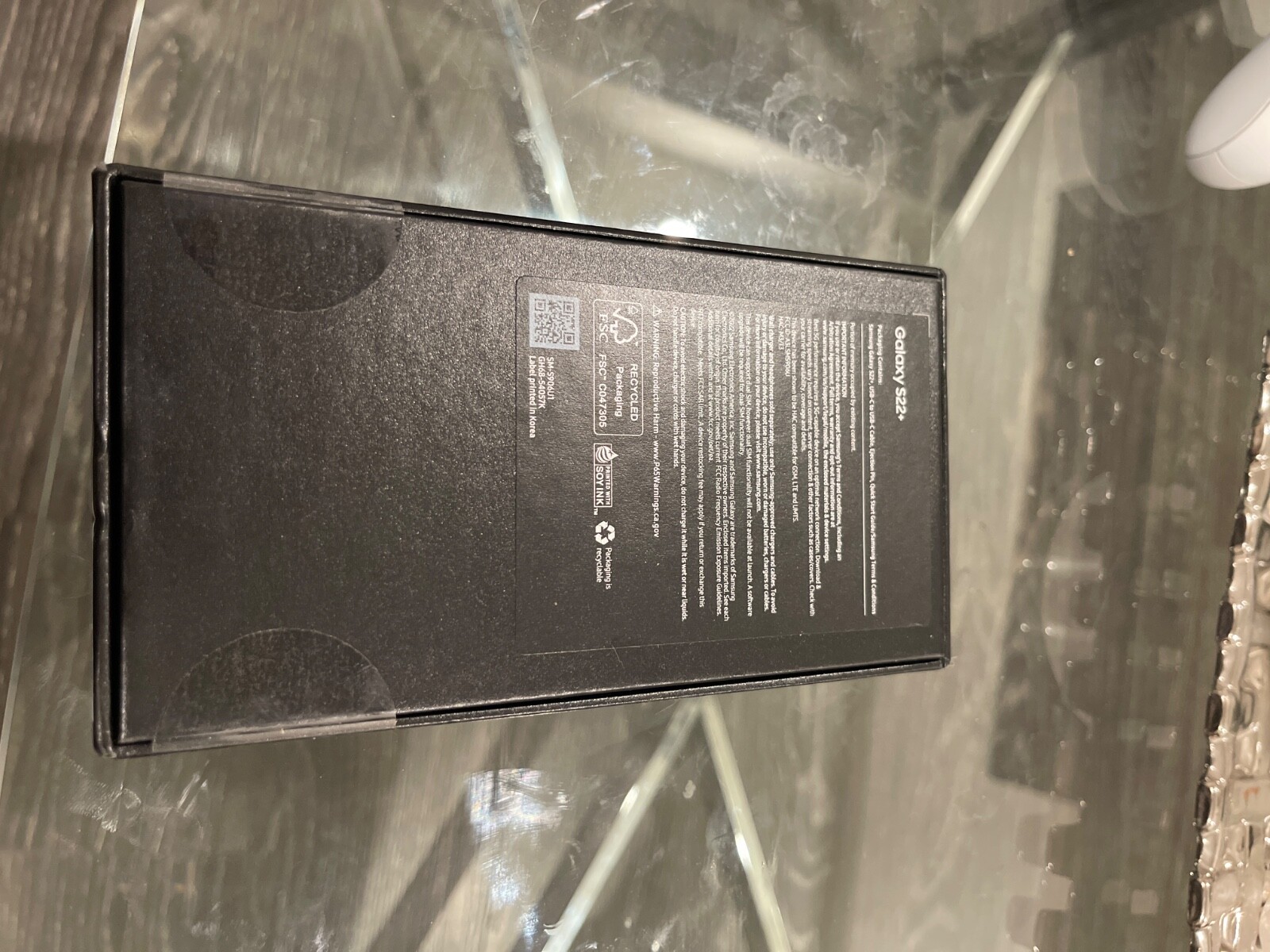 Samsung Galaxy S22+ SM-S906U – 128GB – Phantom Black (Unlocked)