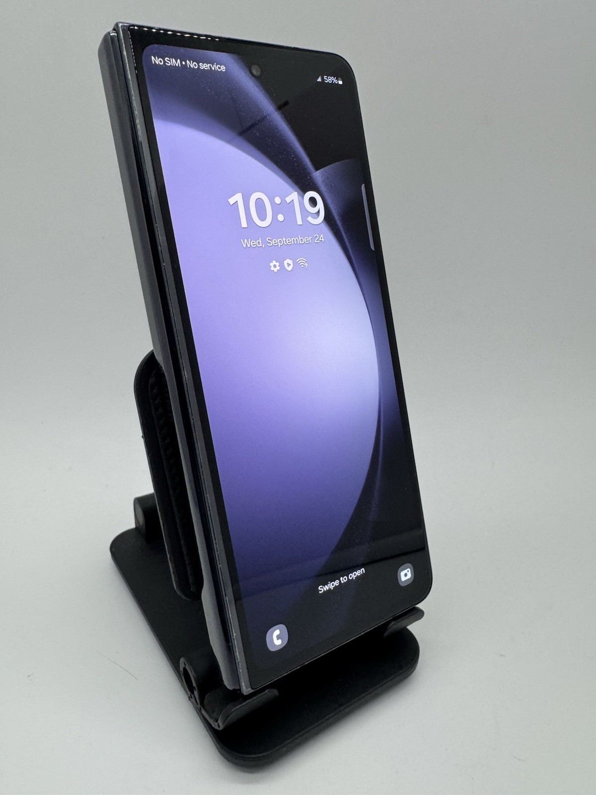 Samsung Galaxy Z Fold 5, 256GB, Black (Unlocked) *INNER SCREEN DEAD* [232]