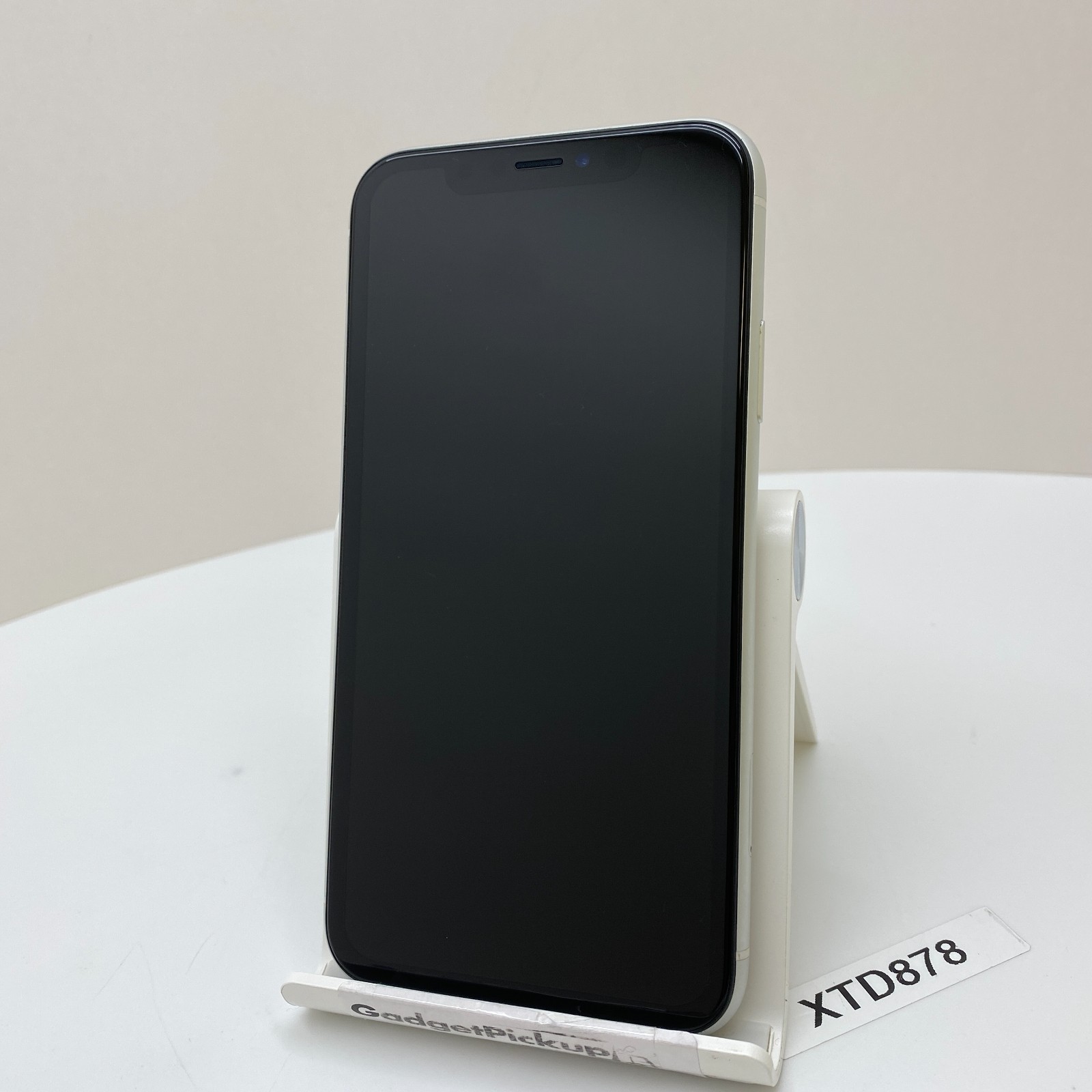 Apple iPhone XR – 64GB – White (TracFone/Straight Talk ONLY) – Good Condition