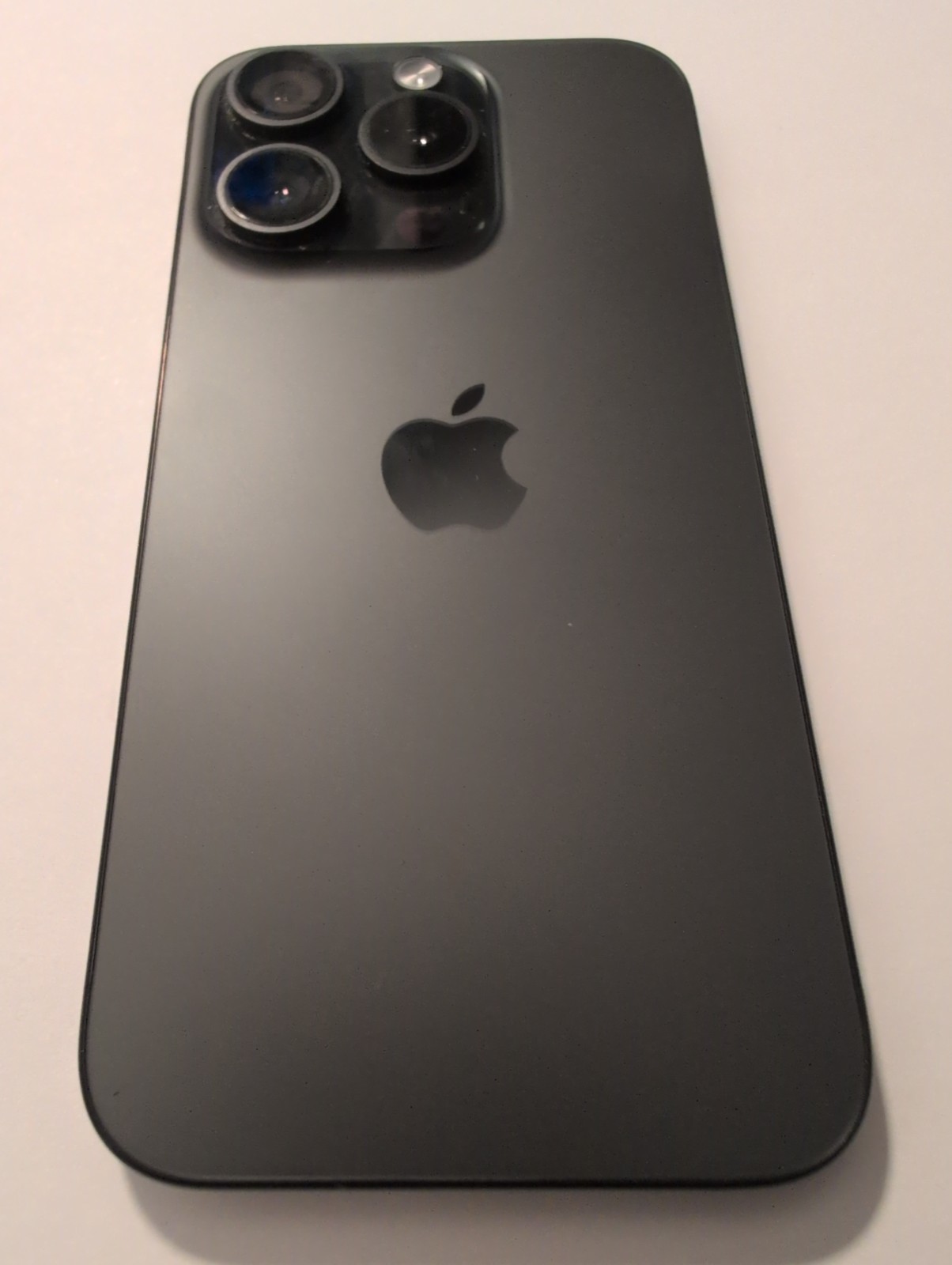 Apple iPhone 15 Pro – 128 GB – Black Titanium (Unlocked) Battery 91%